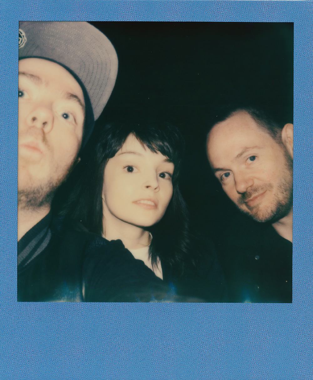 CHVRCHES Polaroids 310316 JW 10