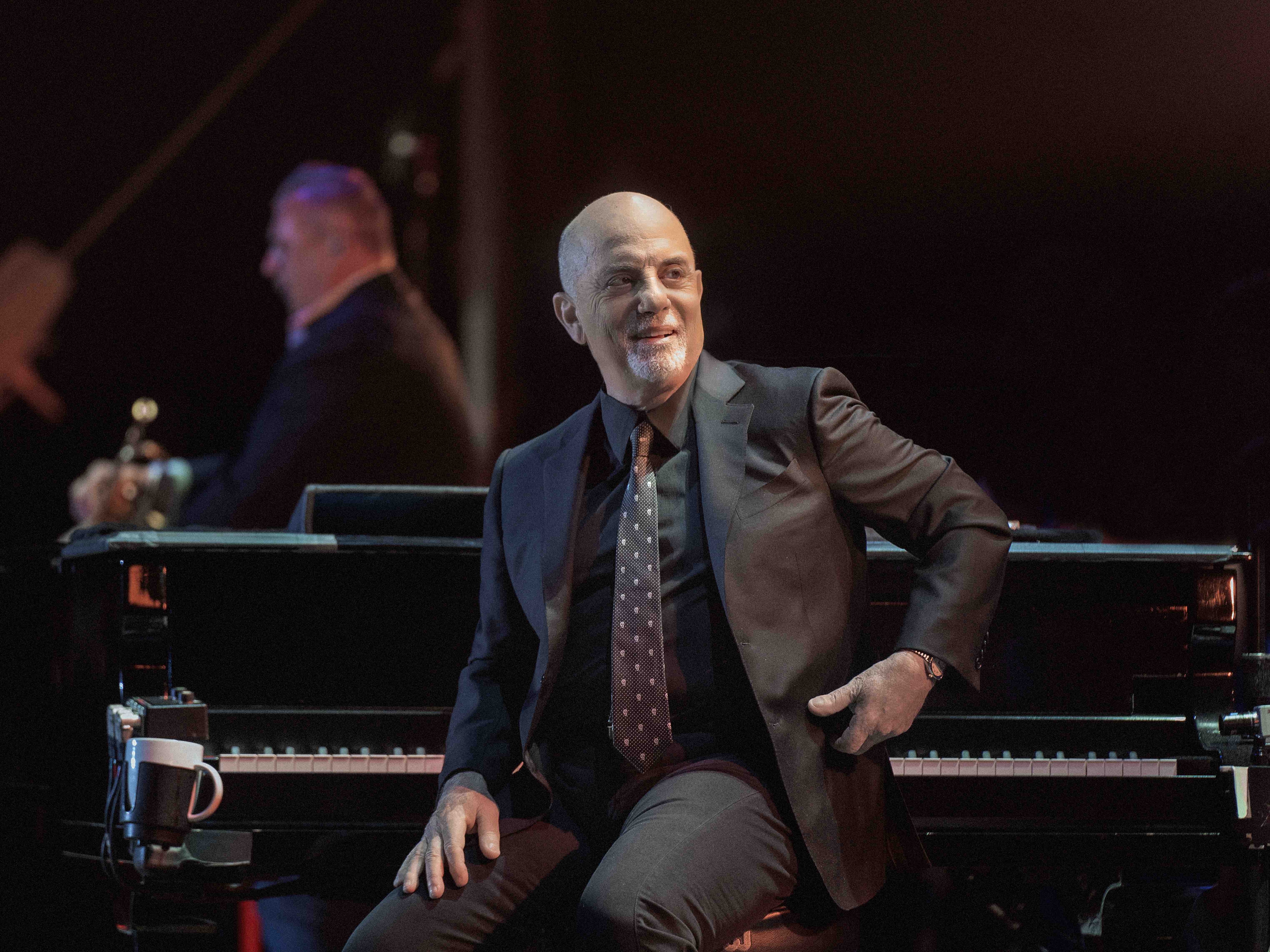 Cardiff announcement Billy Joel Piano Myrna Suarez Photo DSC04886 FINAL