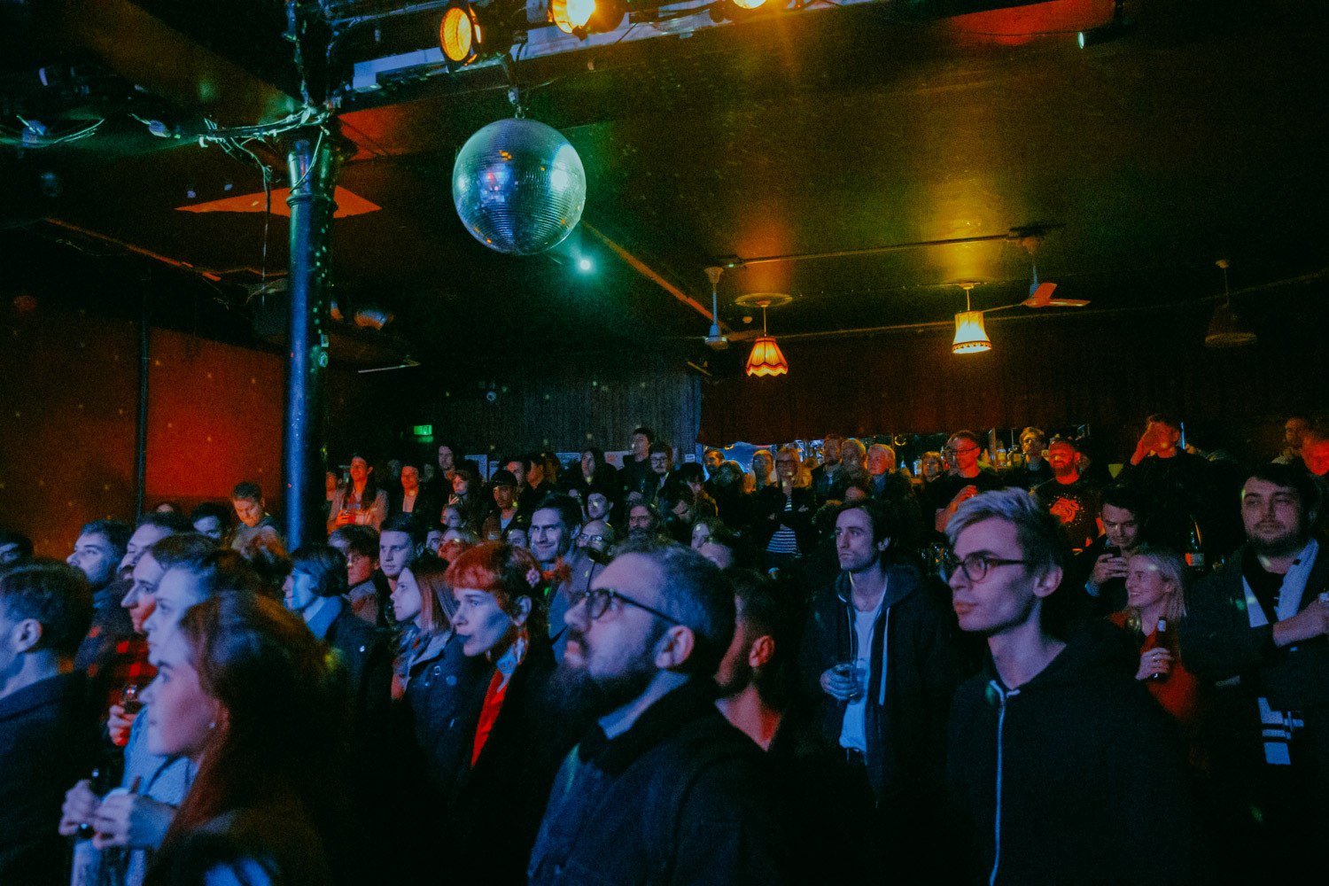 Crowd Lexington London 180119 Marieke Macklon 0346