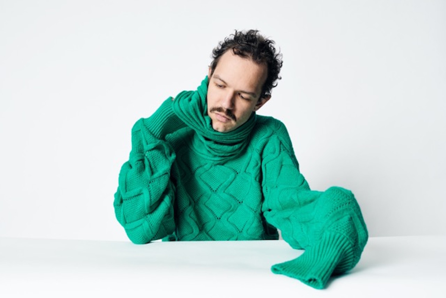 DARWIN DEEZ jillian clark