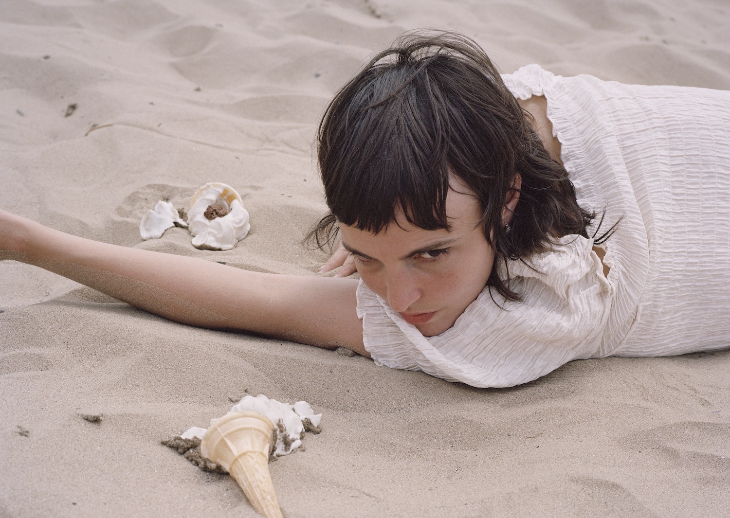 Dana Gavanski 2022 press shot Clementine Schneidermann