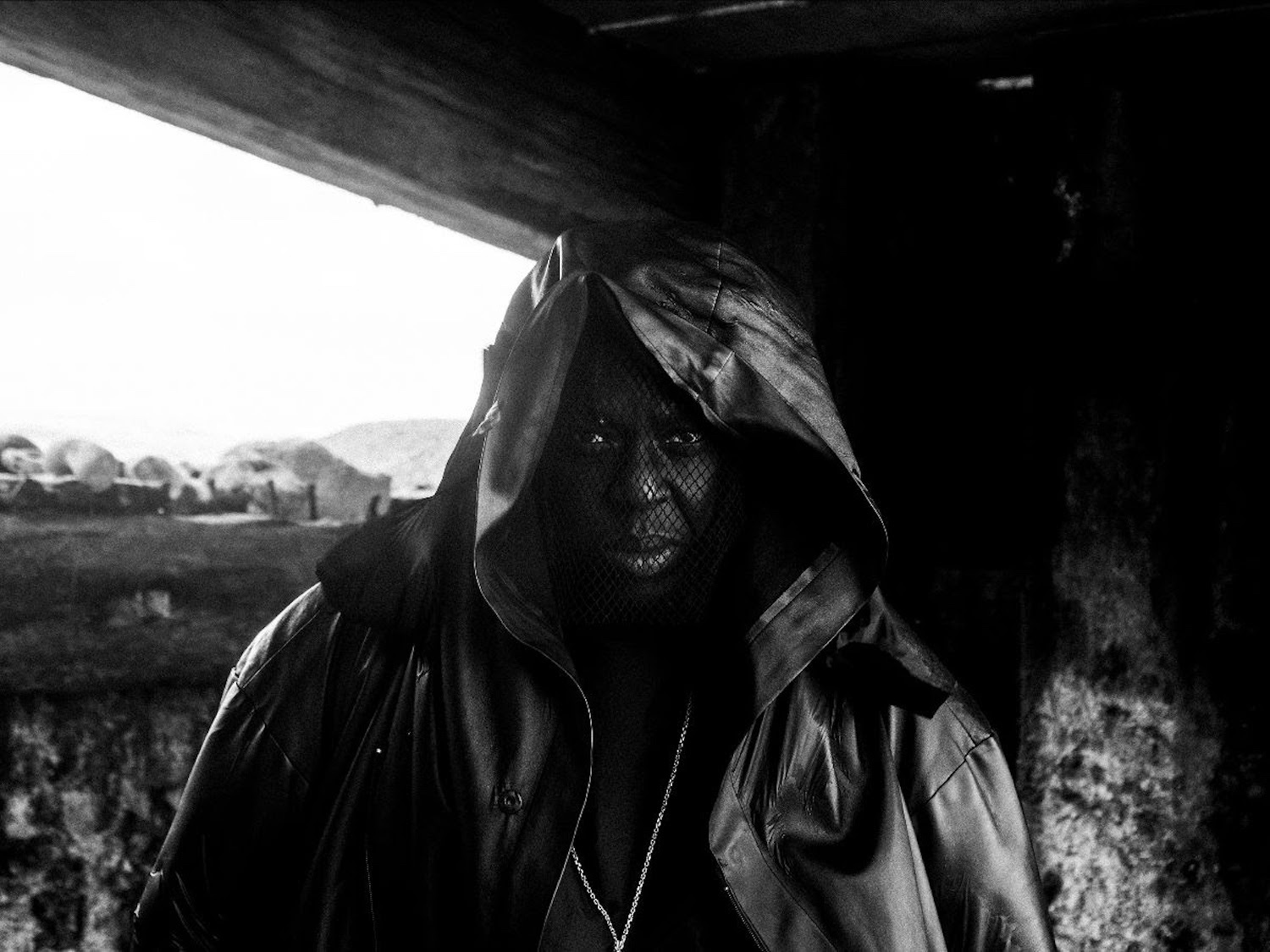 Dave Okumu monochrome hood Nicolas Premier
