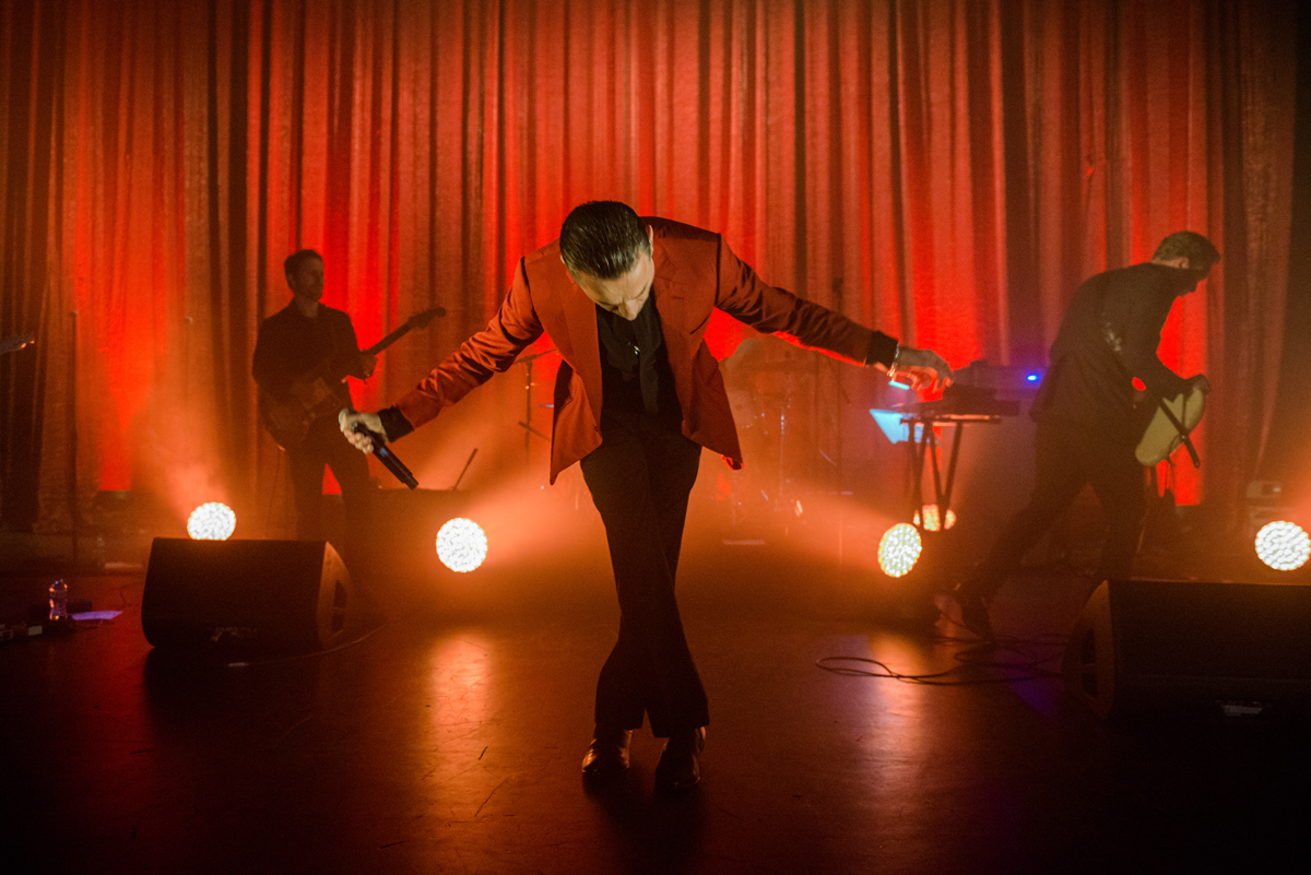 Dave Gahan The Soulsavers Shepherds Bush 261015 Gaelle Beri 013