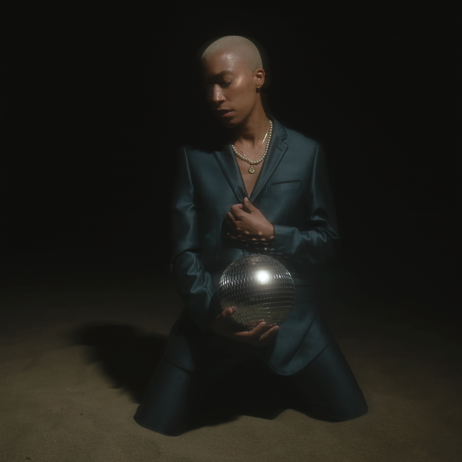 Delia Dane Press Photo Main