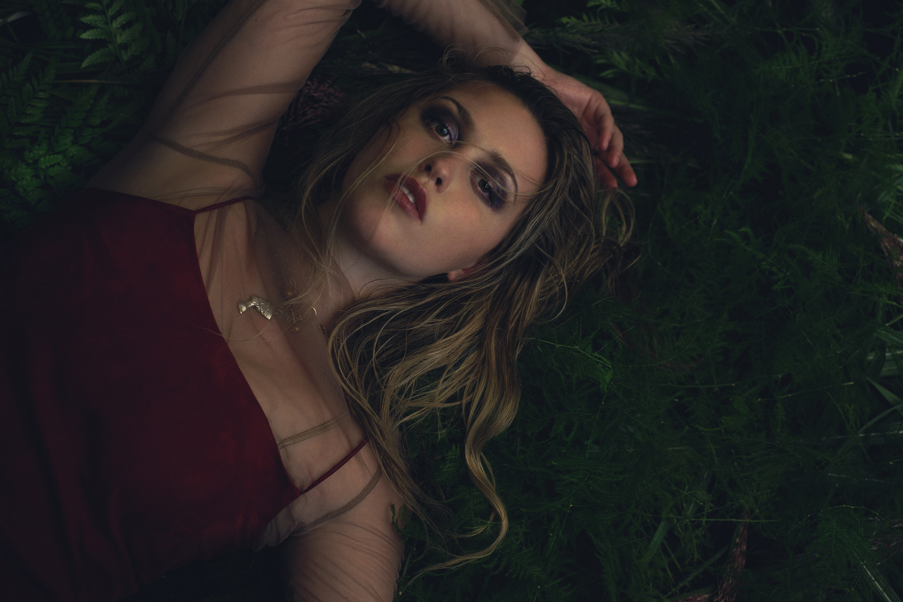 ELLEWATSONSUSPENDED