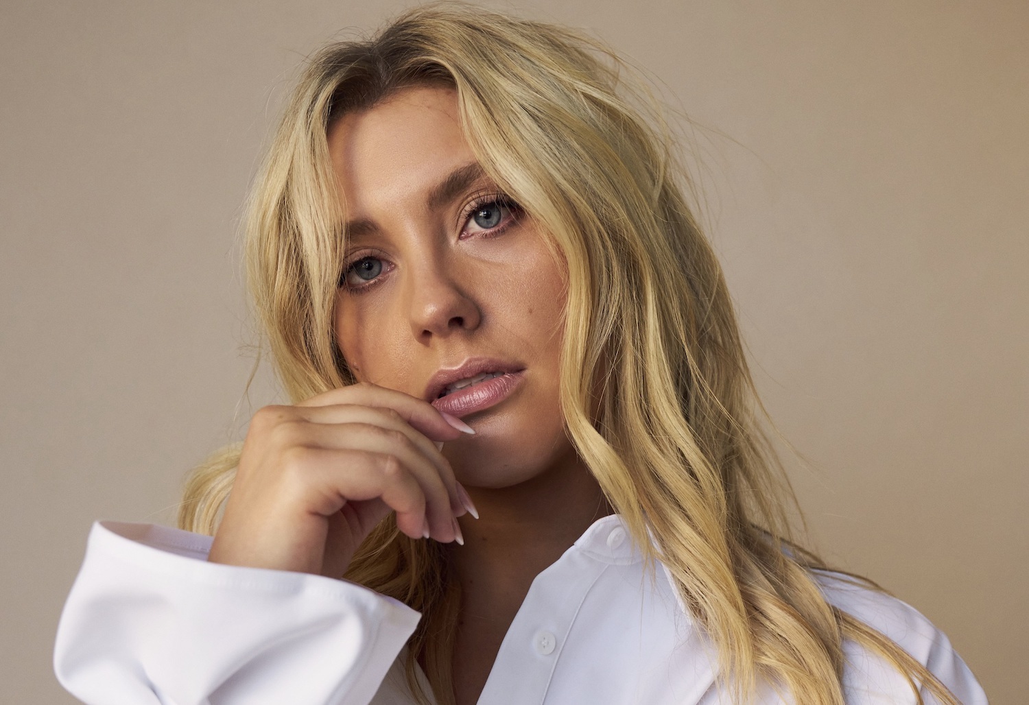 Ella Henderson by Matt Pearson