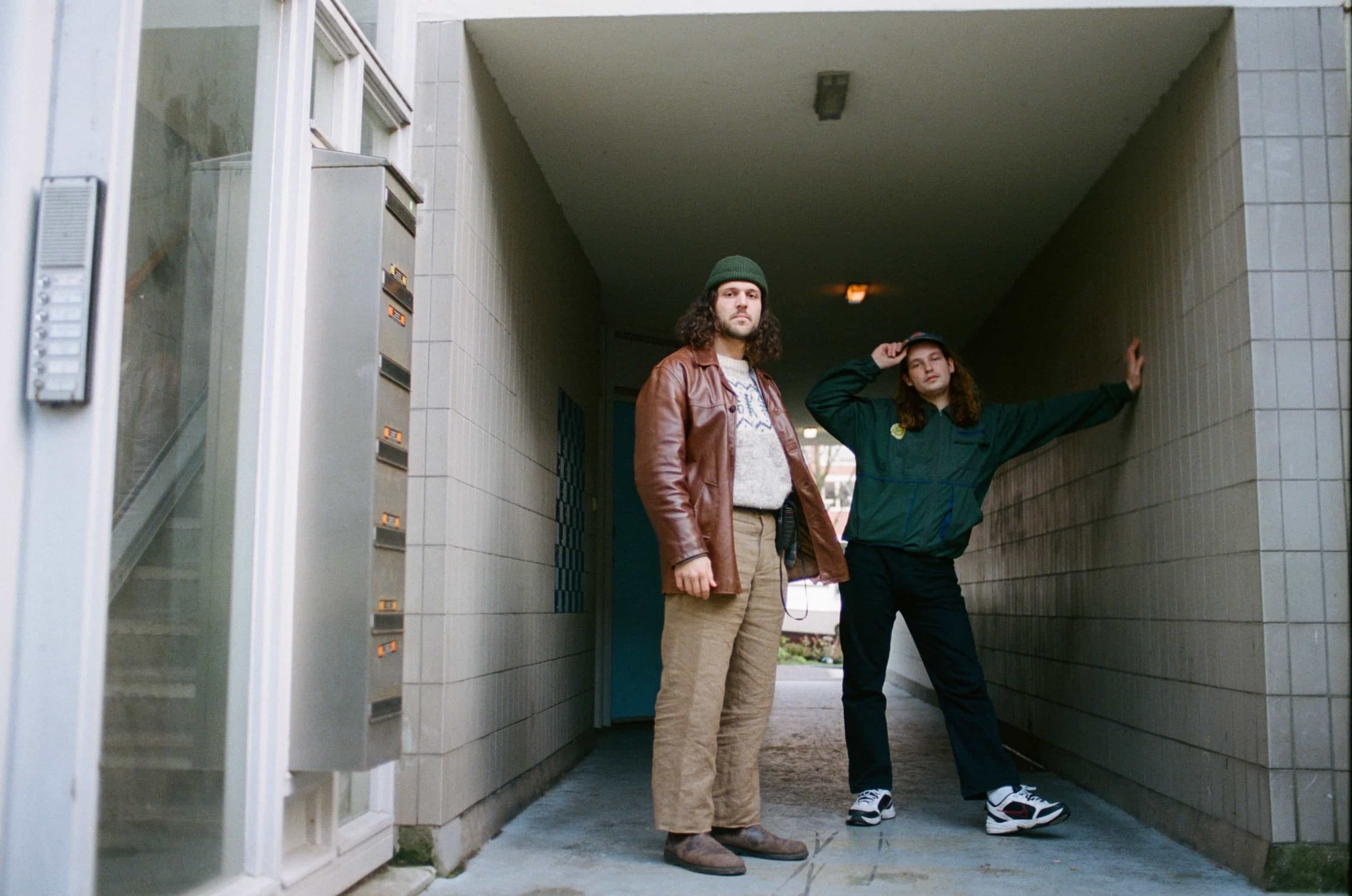 FENG SUAVE Elsa Groener