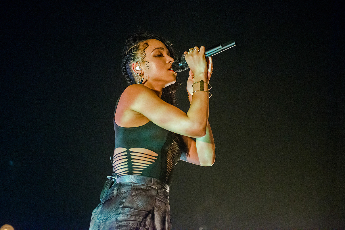 FKA Twigs Hackney Empire 081014 08