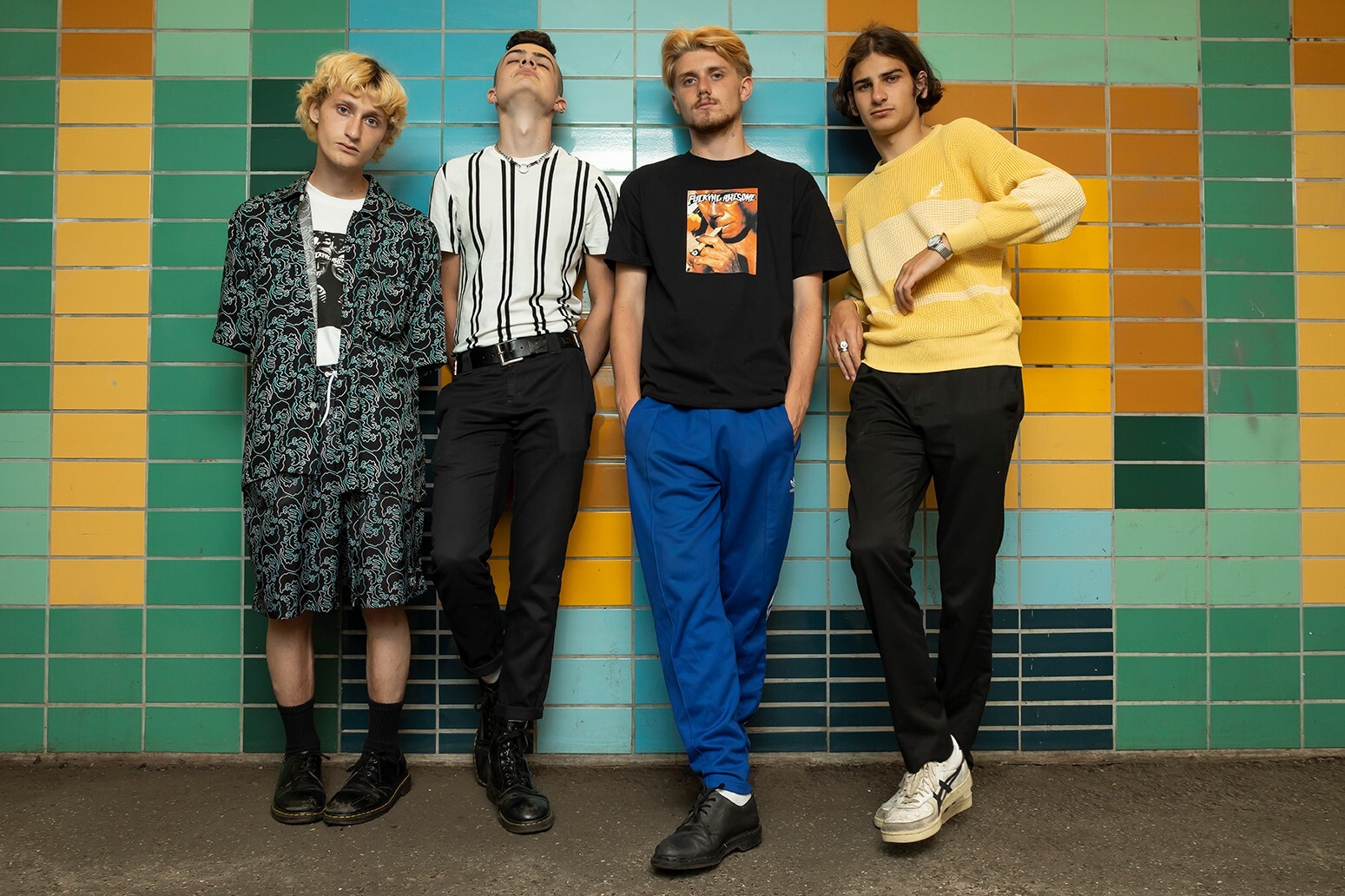 FLOWVERS She dont photo by Davebythesea