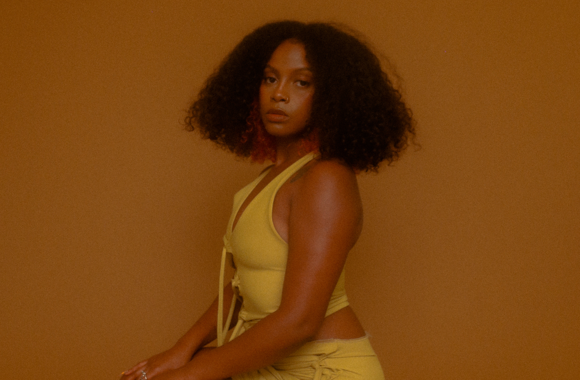 Fana Hues Pieces lead press shot 0131 3