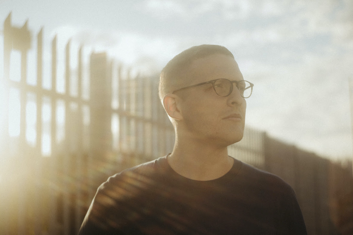 Floating Points Birth4000