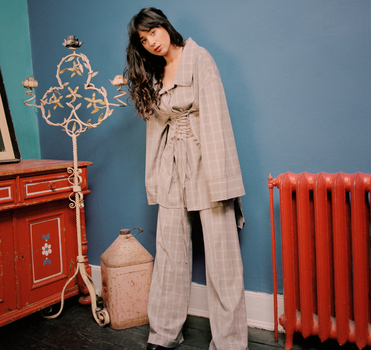 Foxes Friends In The Corner LEAD PRESS SHOT please credit Hollie Fernando 13