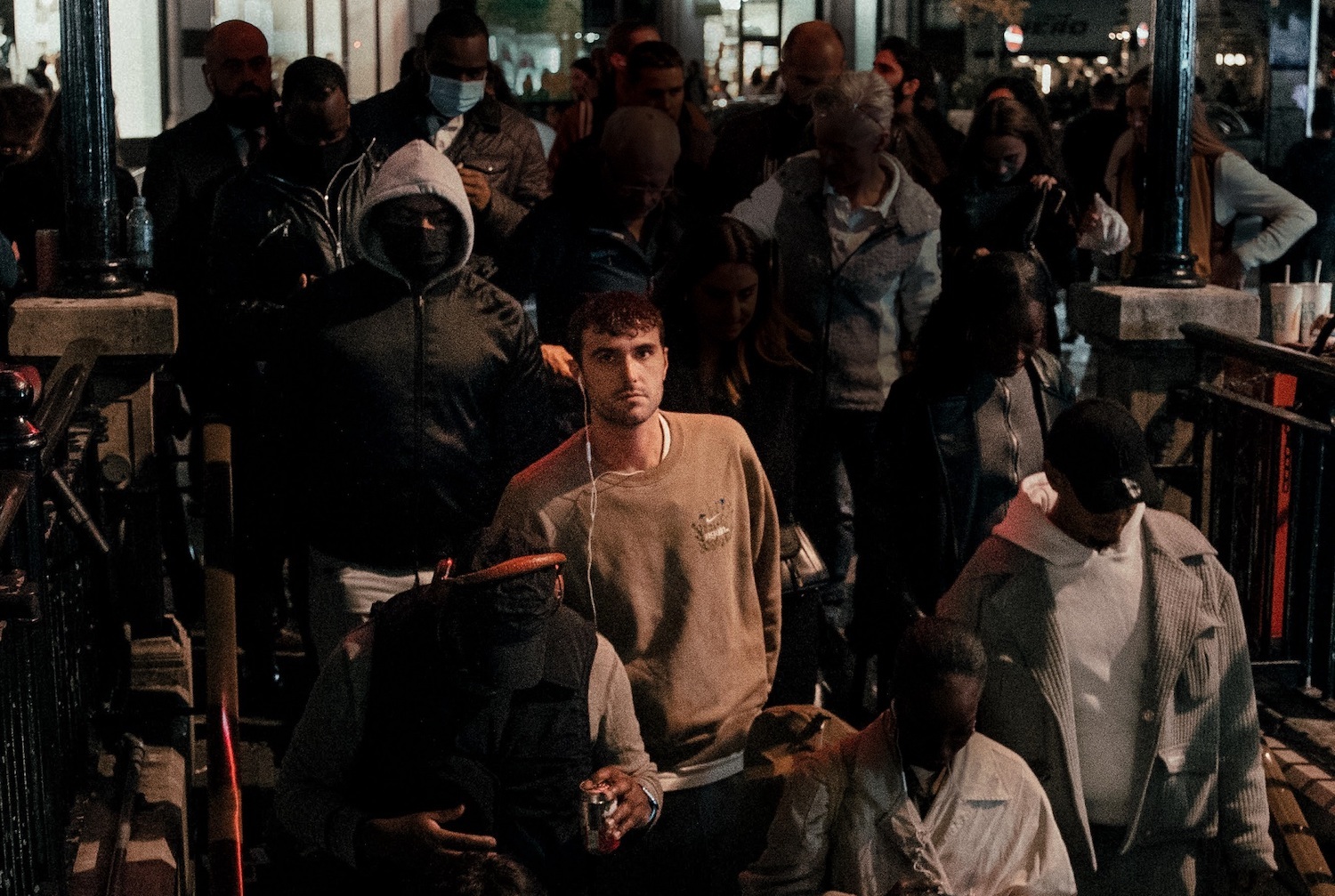 Fred again turn on the lights press shot 2022