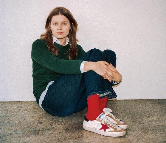 Girl In Red Need Me Now