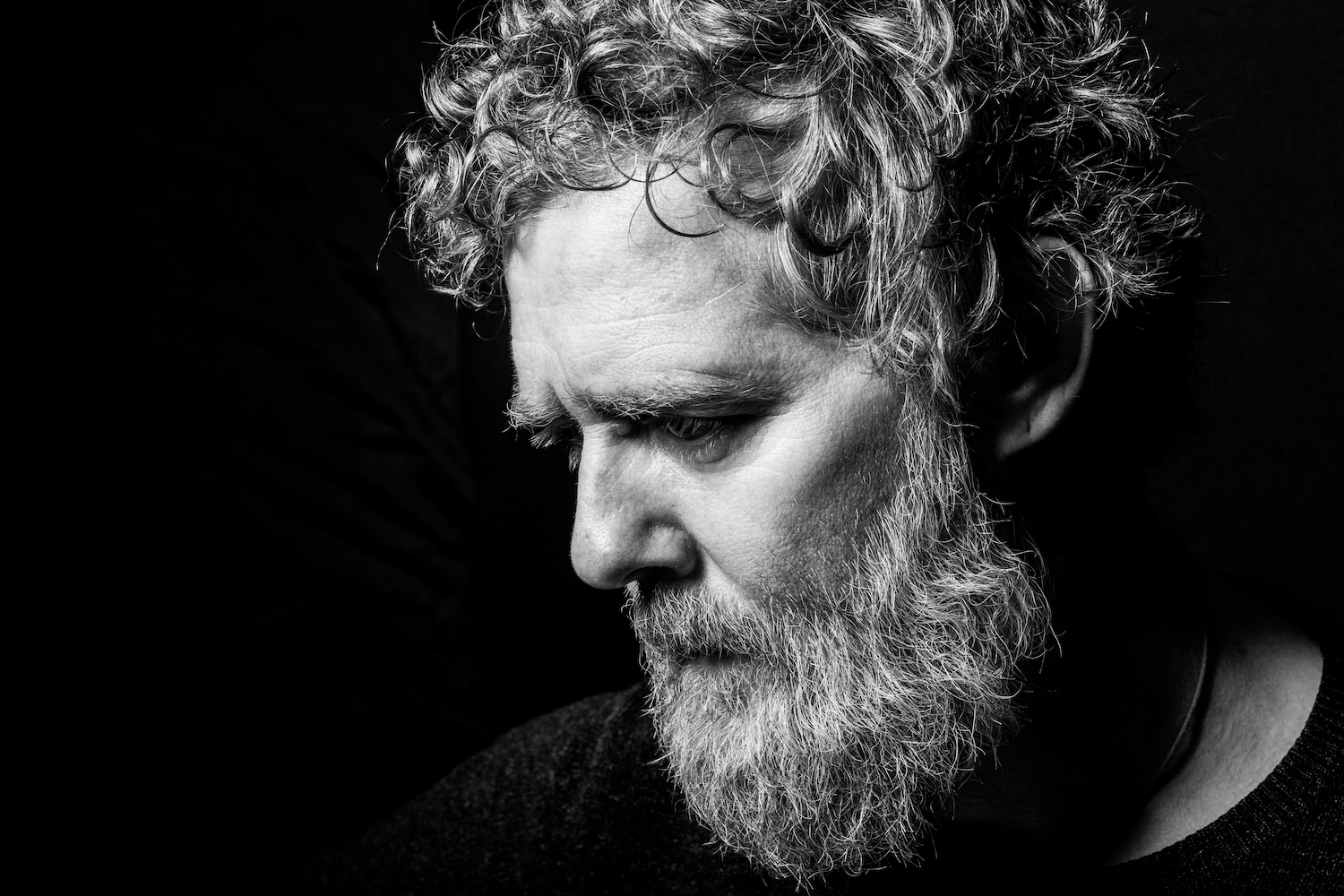 Glen Hansard close portrait monochrome