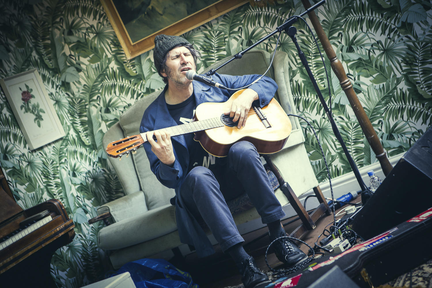 Gruff Rhys EOTR 2018 by Chris Almeida