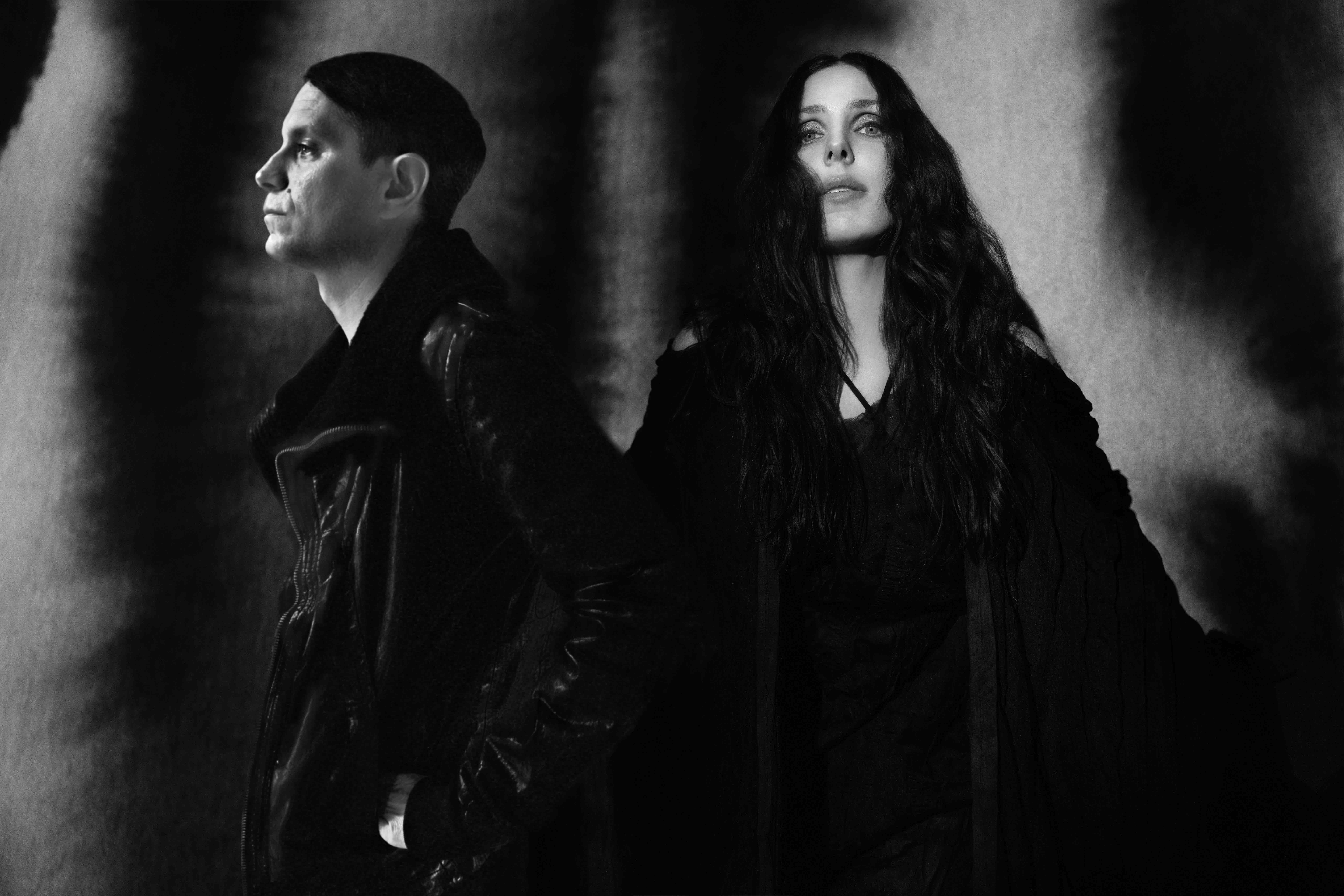 HEALT Hx Chelsea Wolfe Photo Cred Mynxii White PC Ebru Yildiz
