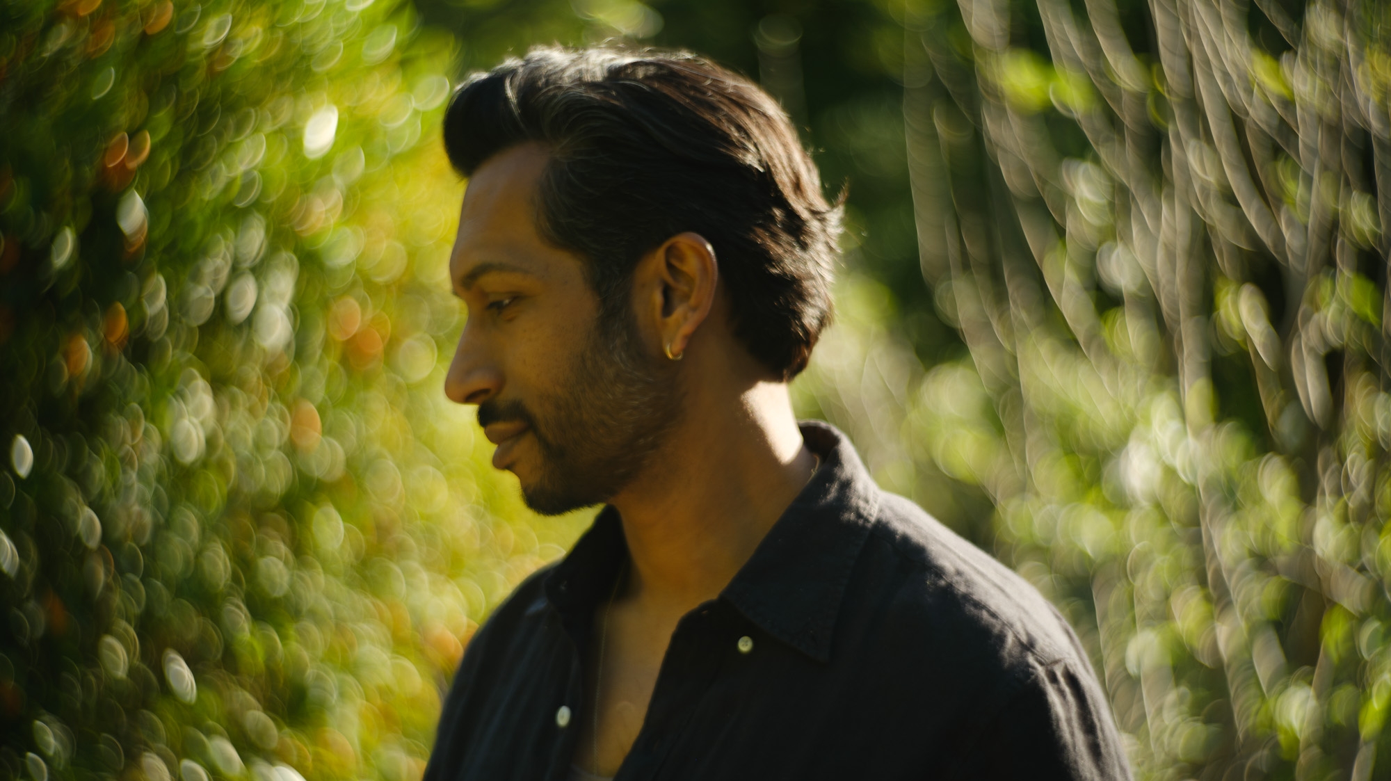 Hrishikesh Hirway shares new song, "Things Change, Even Now"