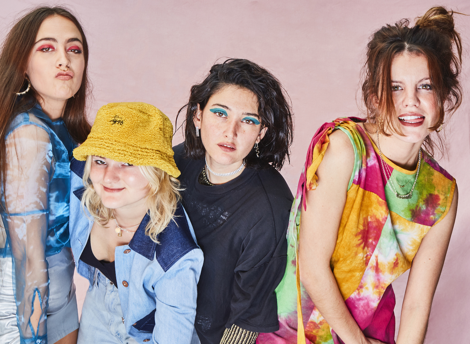 HINDS Andrea Savall ALBUM LAUNC Handrea savall