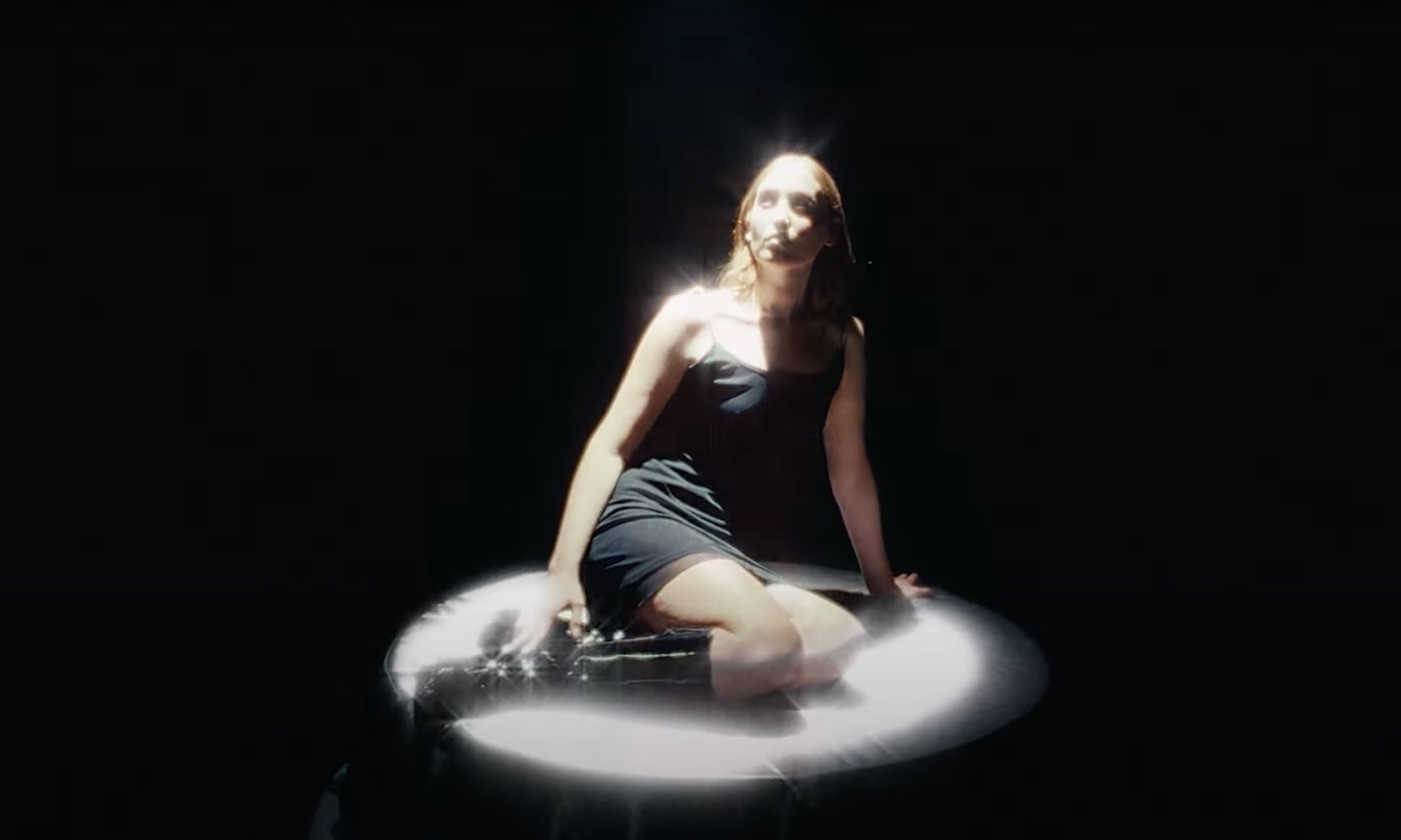 Hatchie Lights On video