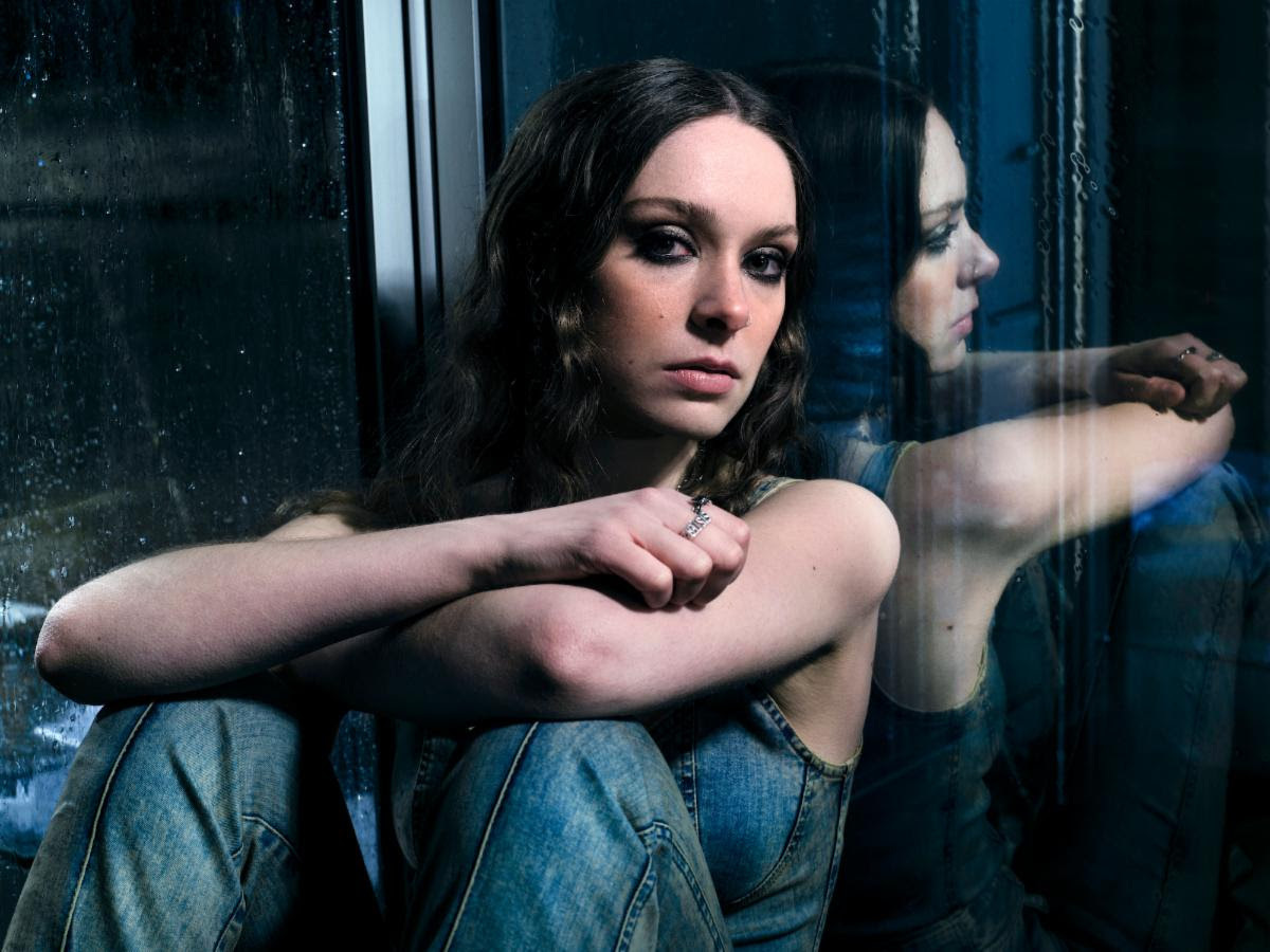 Holly Humberstone In Your Room 2023