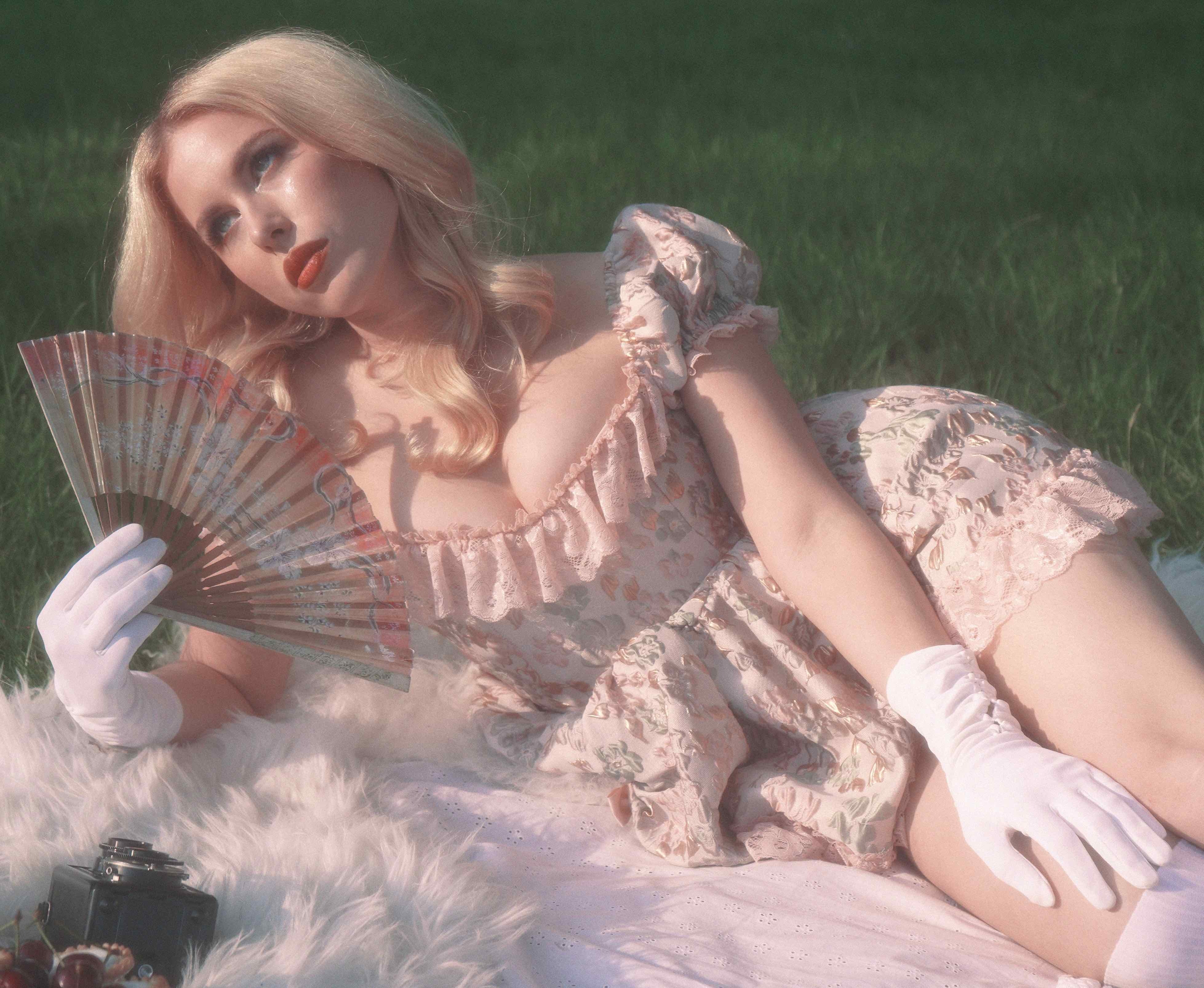 Holly Macve Wonderland Credit Laura Mary Carter