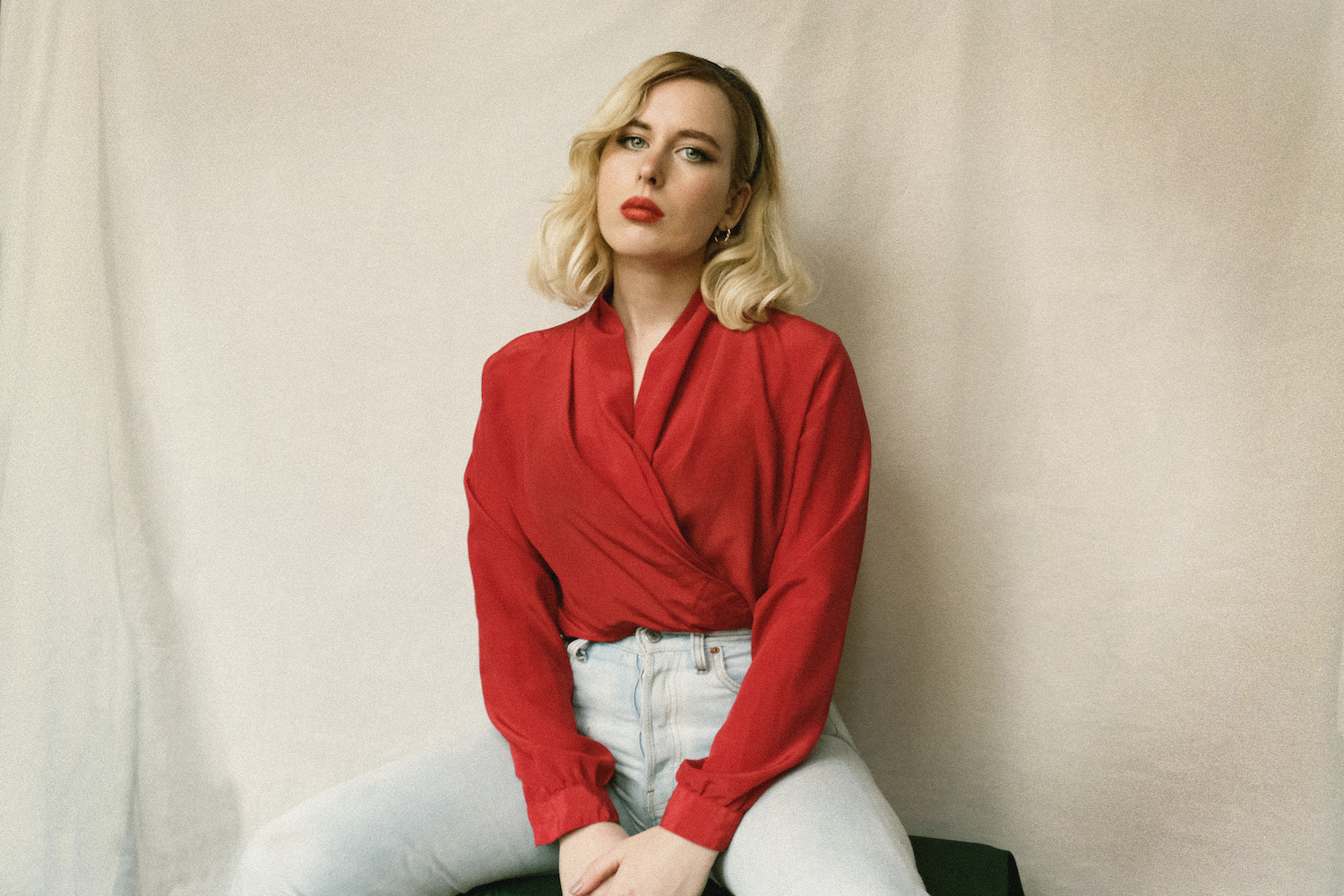 Holly macve Maximillian Kinghorn Mills