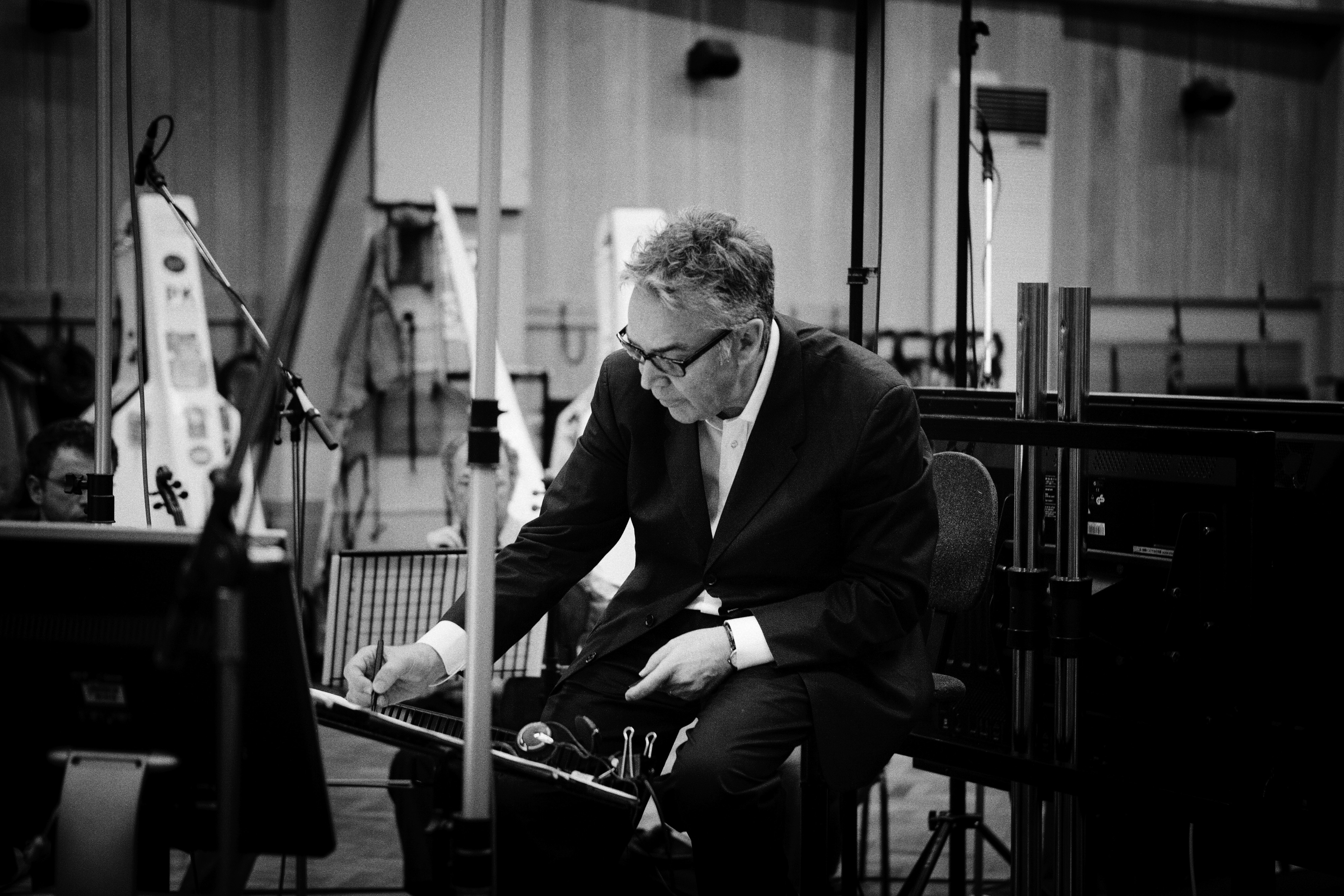 Howard Shore C Benjamin Ealovega