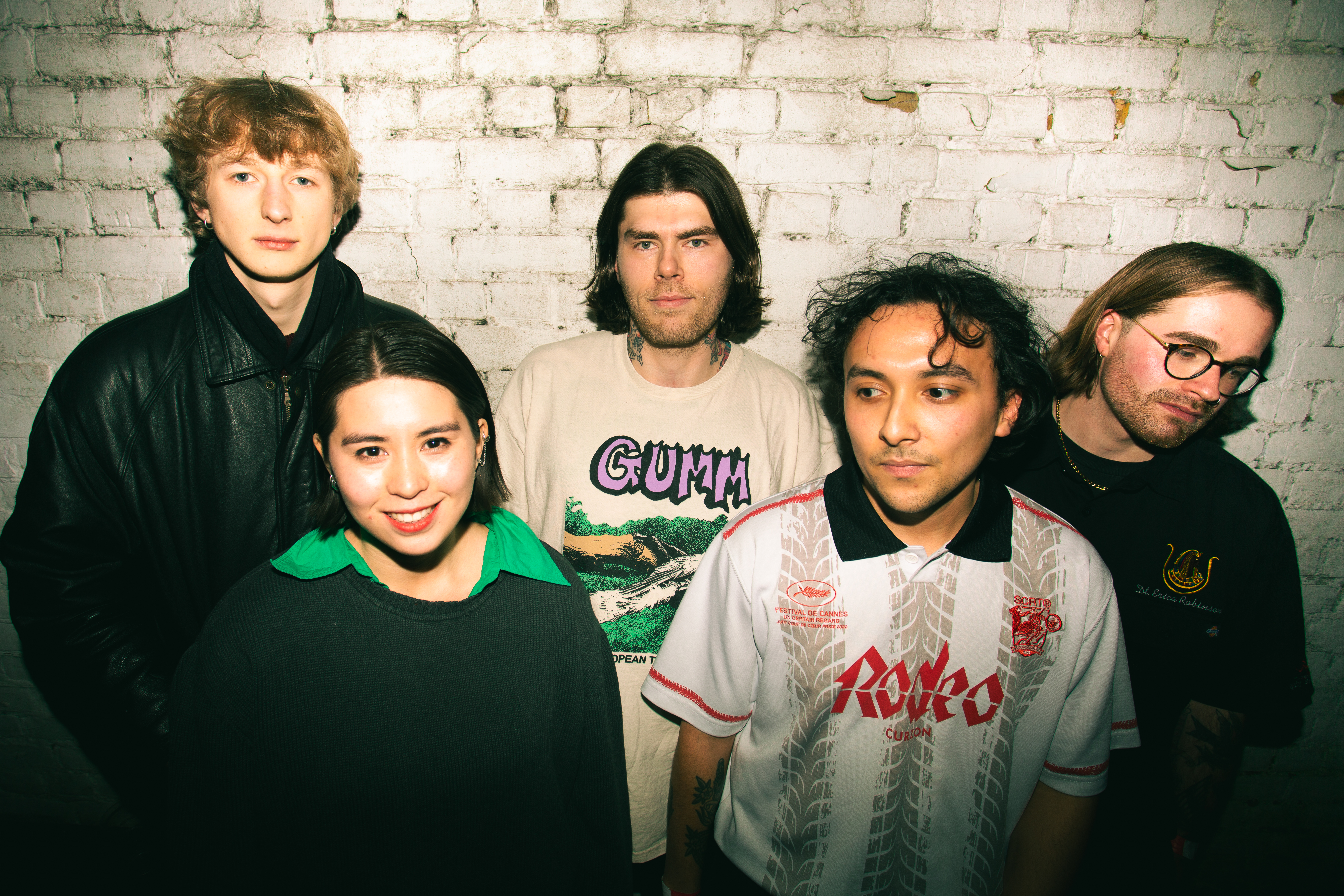 sadplanet, Tracey Nelson, Honey I'm Home and Stephanie Gilbert lead this week's Discovery playlist