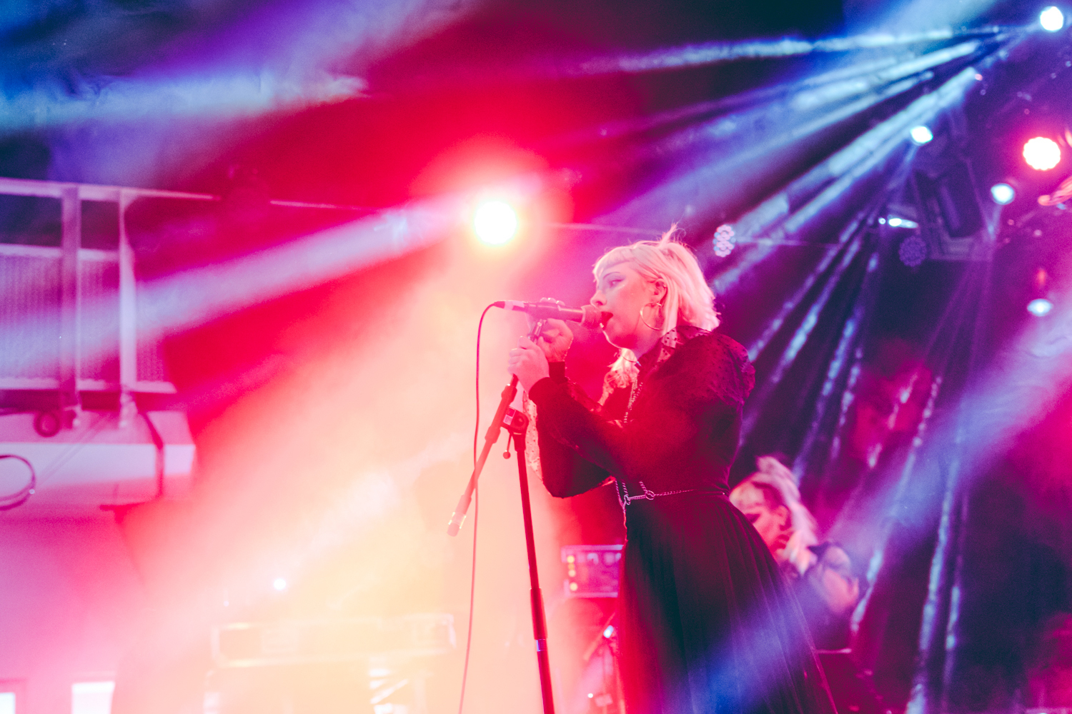 Iceland Airwaves 2019 Kaelan Mikla Ian Young 01