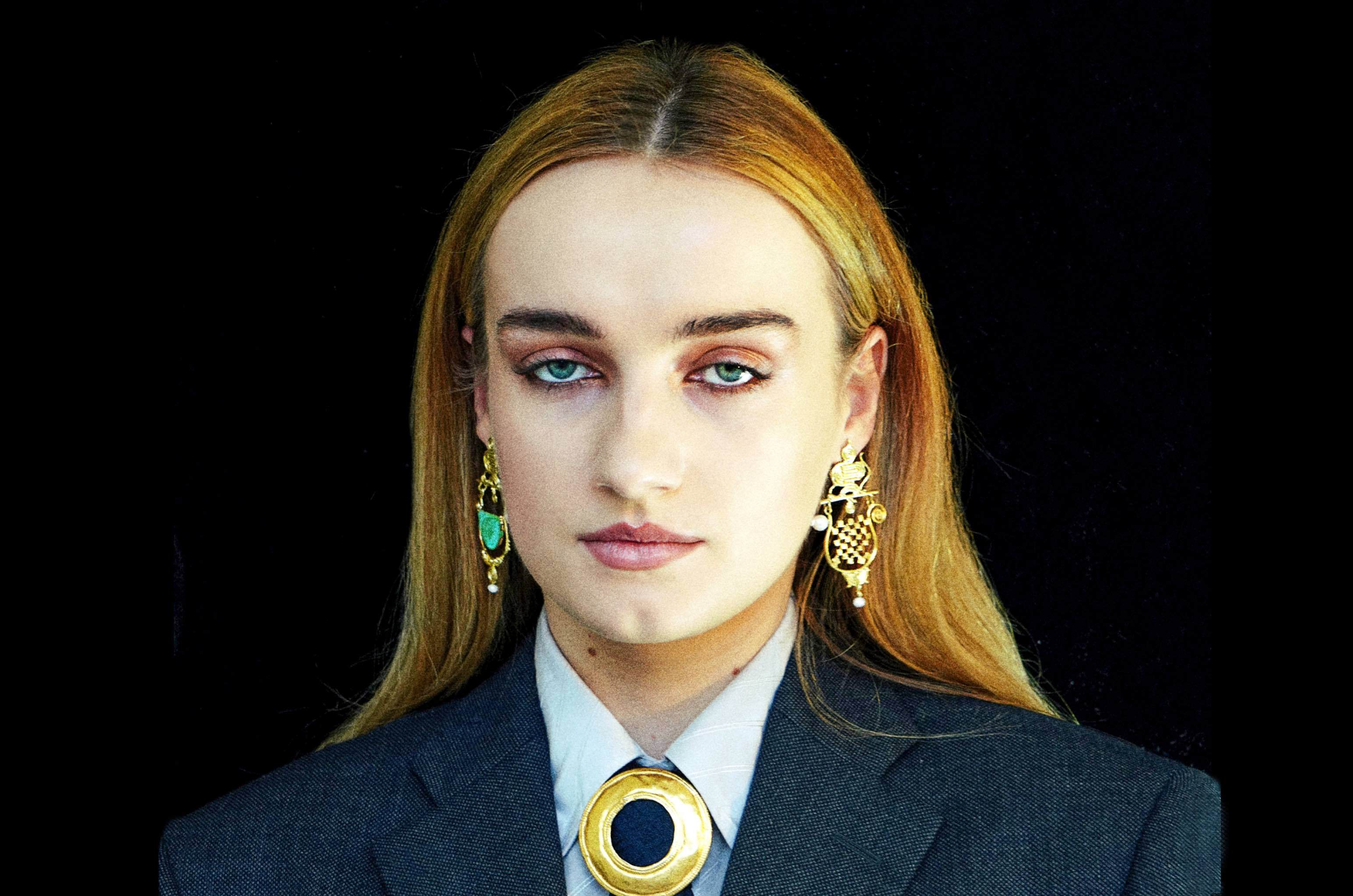 Imogen and the Knife credit Ruby Pluhar