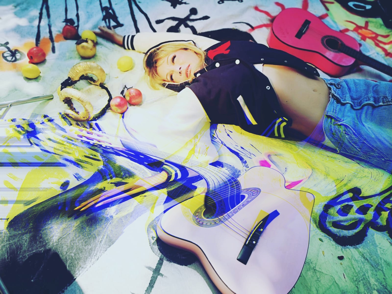 Isobel Campbell swirlyguitar