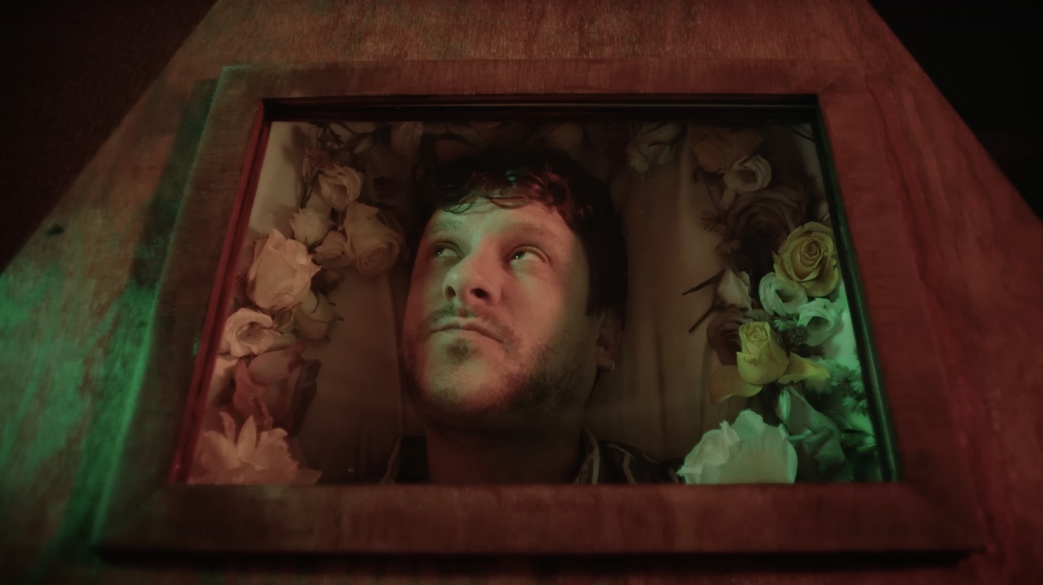 Jamie T Between The Rocks video