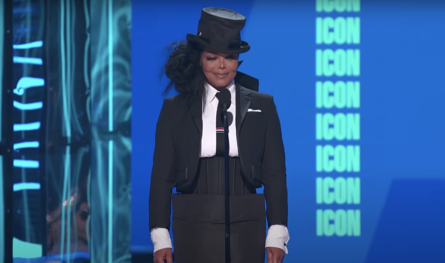 Janet Jackson presenting Icon Award Package at Billboard Music Awards 2022