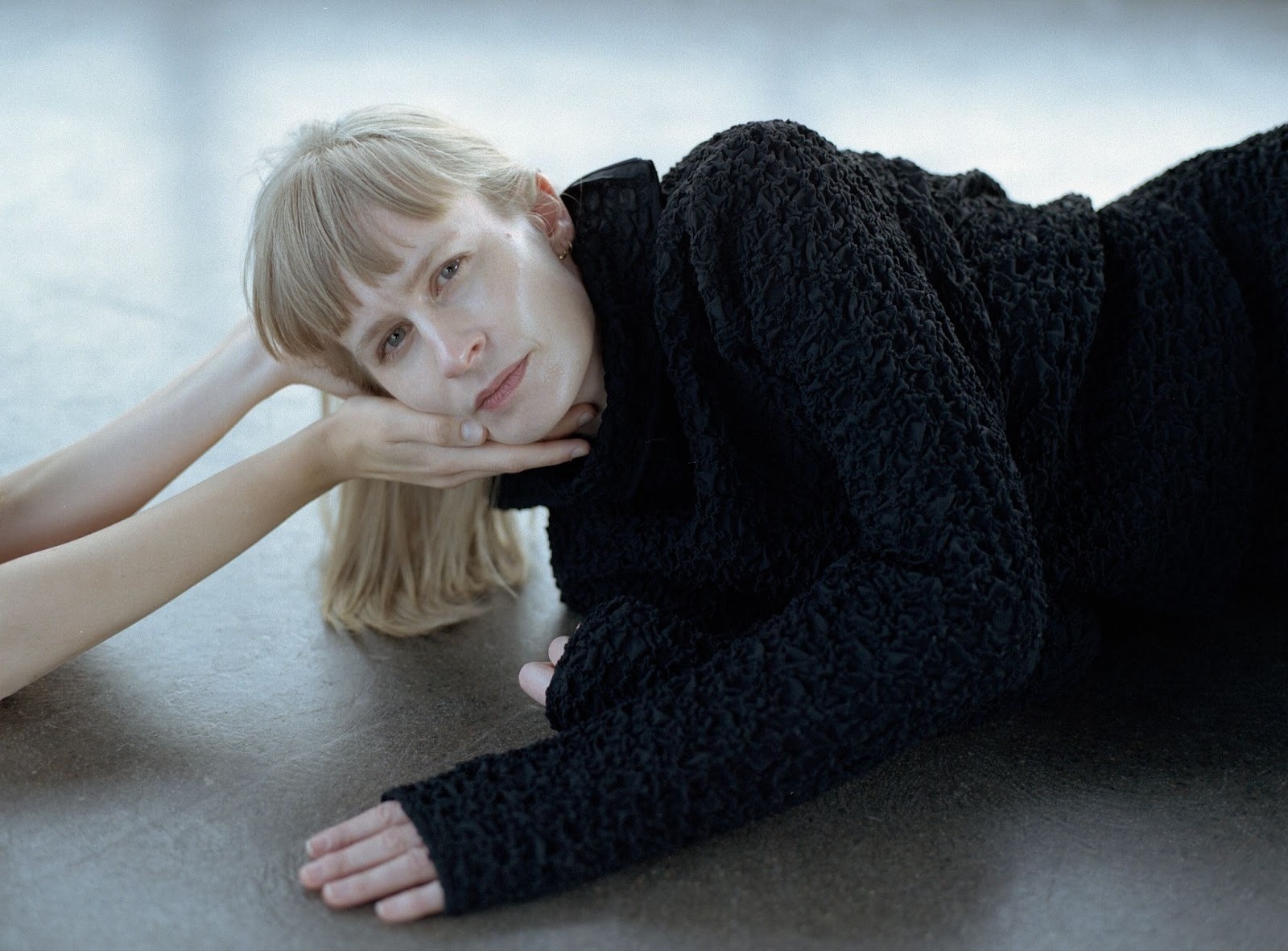 Jenny Hval Iris Silver Mist