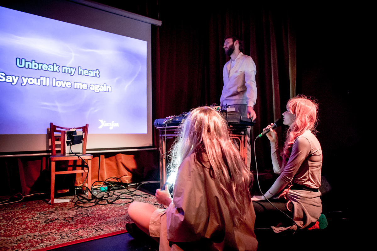 Jenny Hval Gullivers Manchester 11 June 2015 Mike Hughes 101