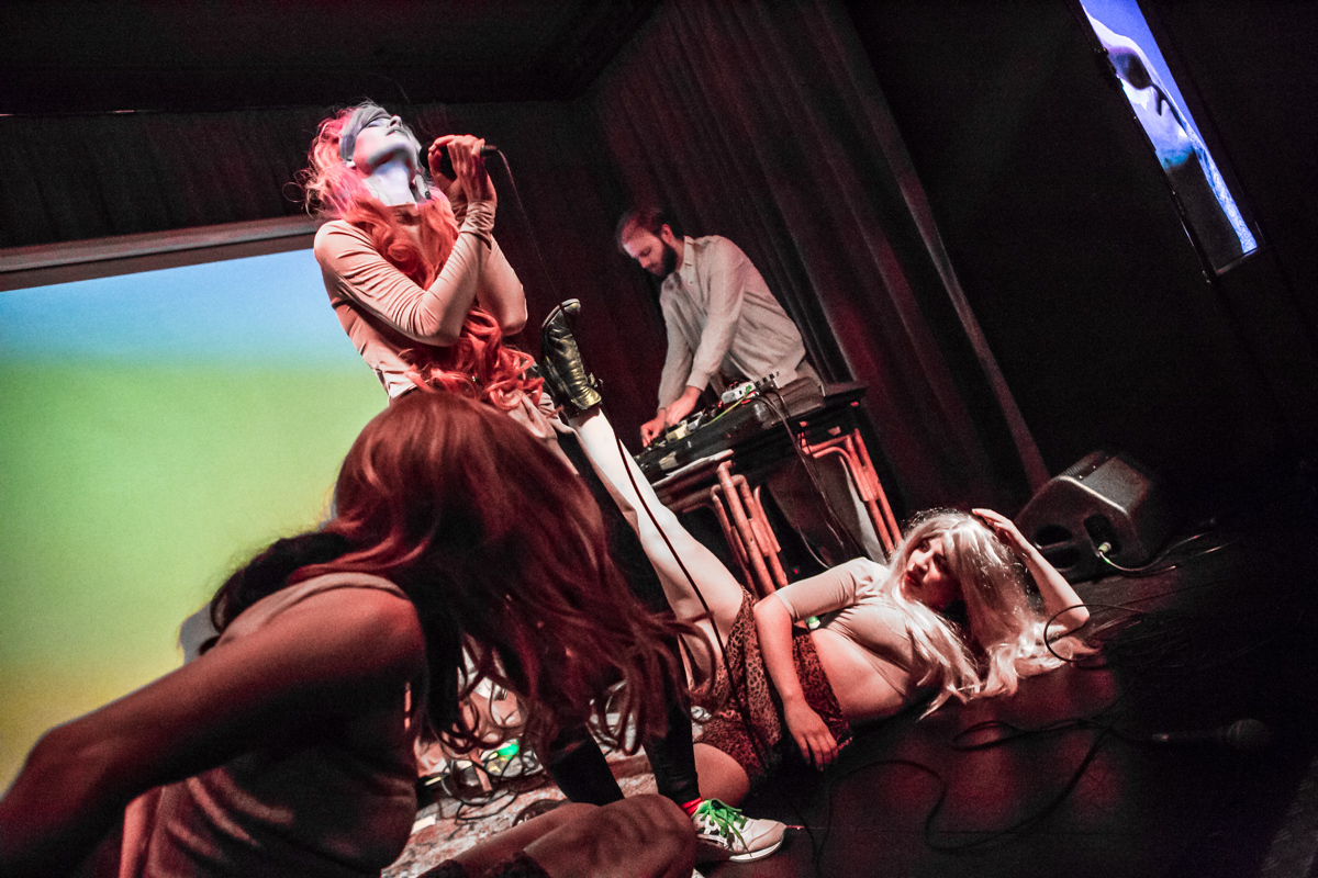 Jenny Hval Gullivers Manchester 11 June 2015 Mike Hughes 108