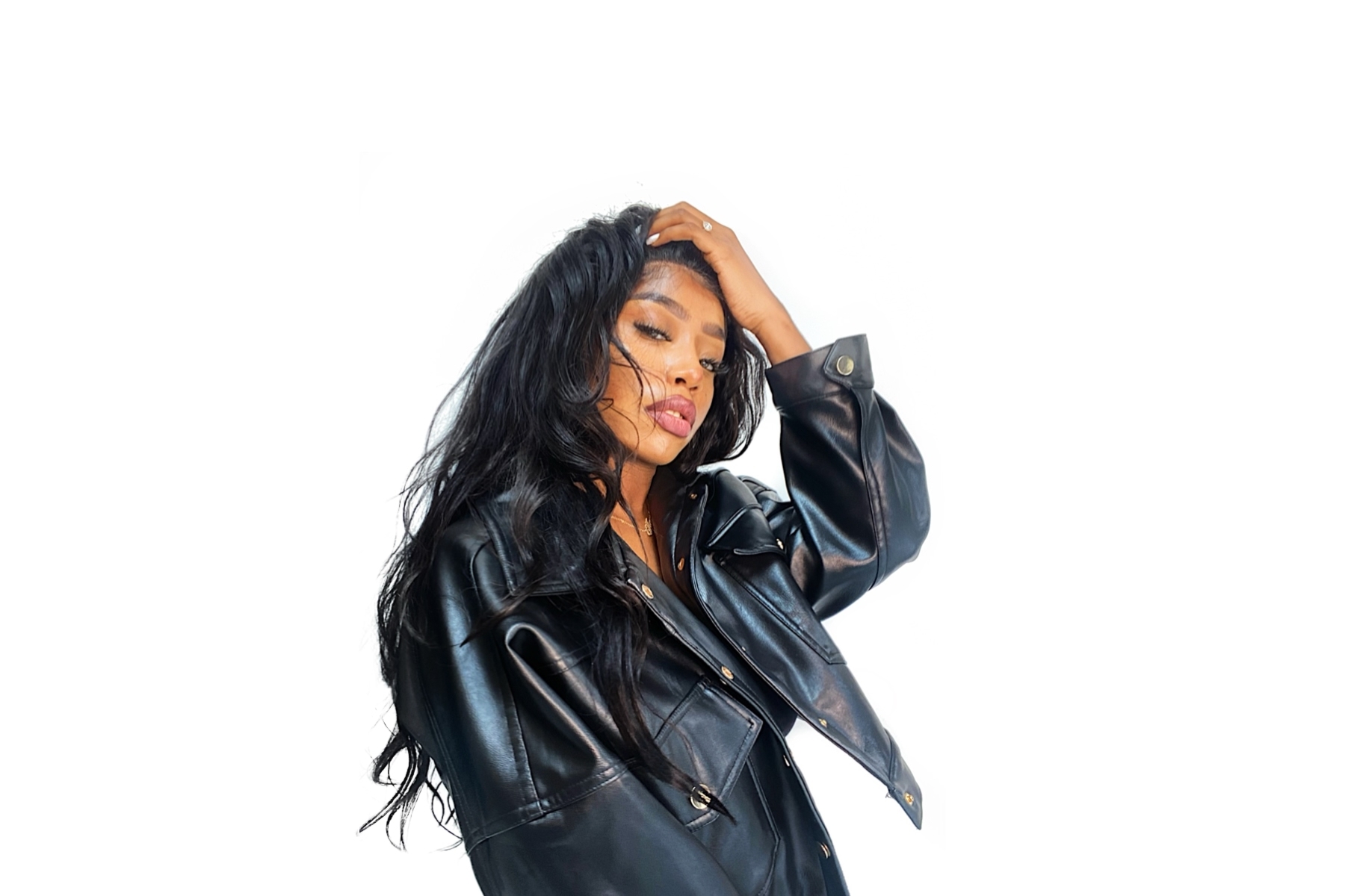 KAMILLE Press Shot 01 landscape