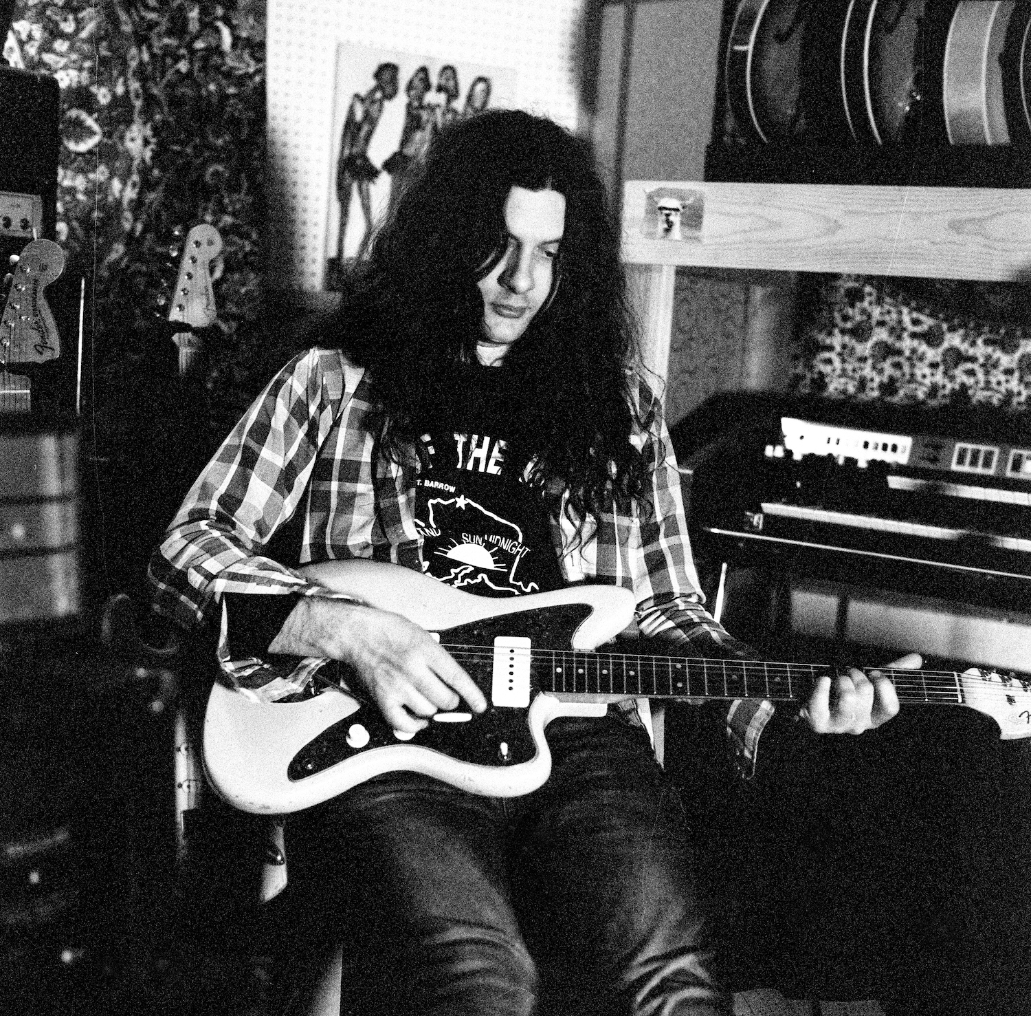 KURT VILE JO MCCAUGHEY072 H RES