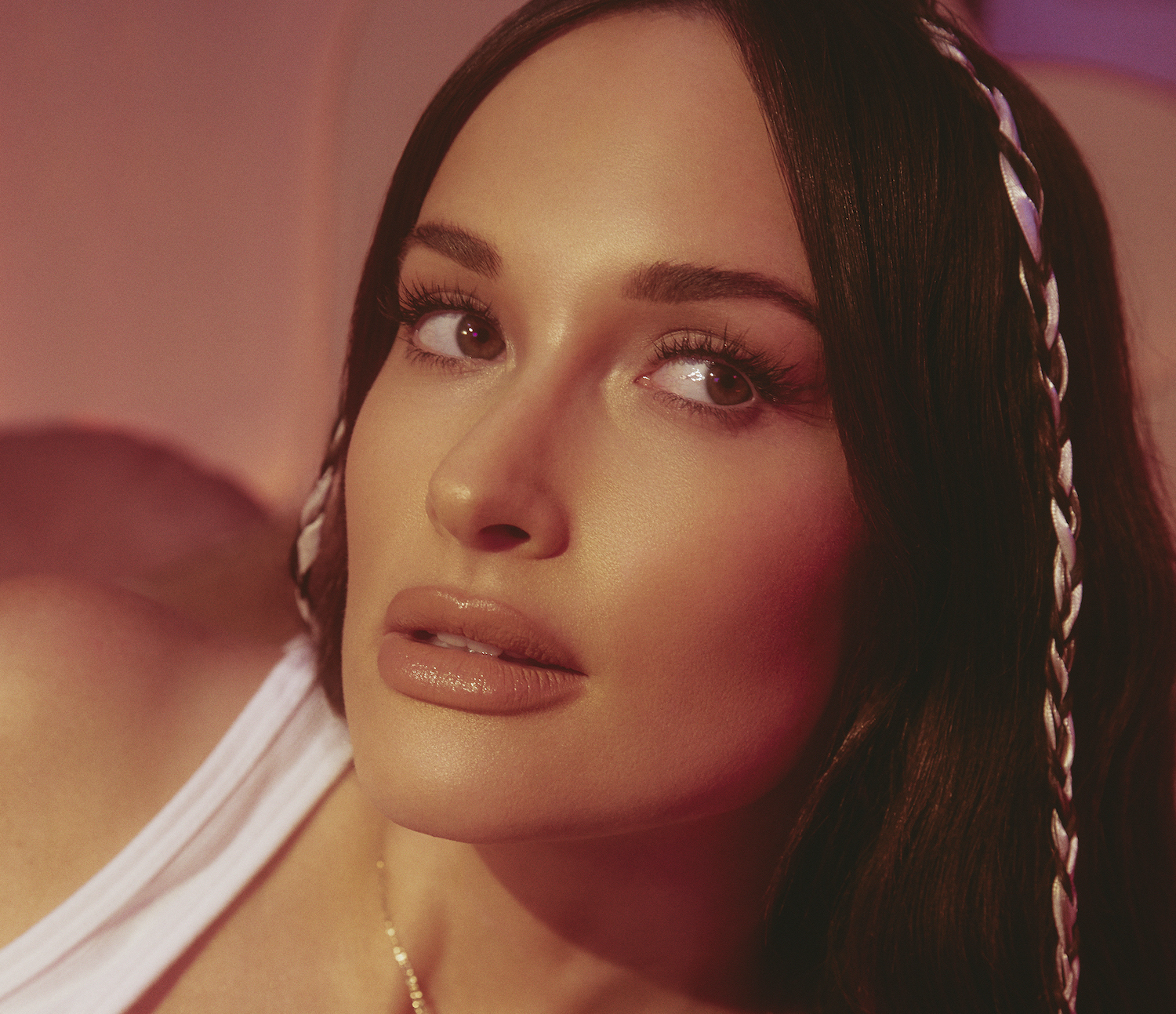 Kacey Musgraves justified press 140 v2 LR High Res
