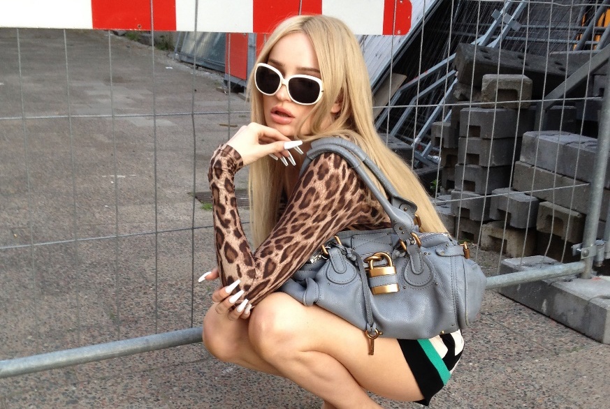 Kim Petras Freak It