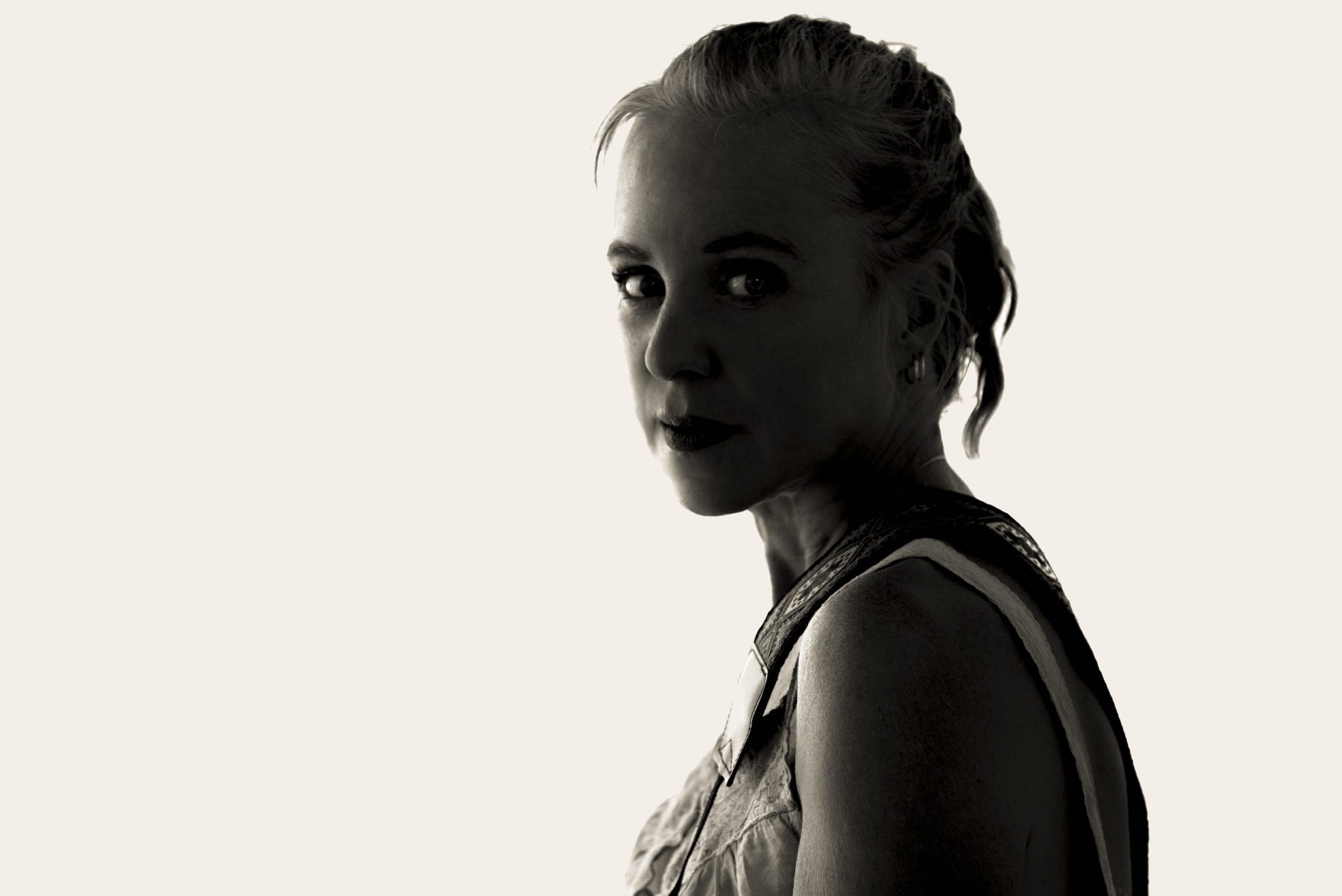 Kristin Hersh of Throwing Muses 2021 credit Peter Mellekas scaled