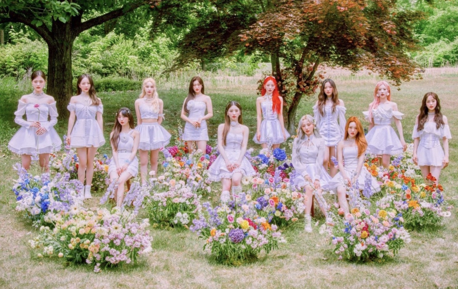 LOONA flowers Block Berry Creative