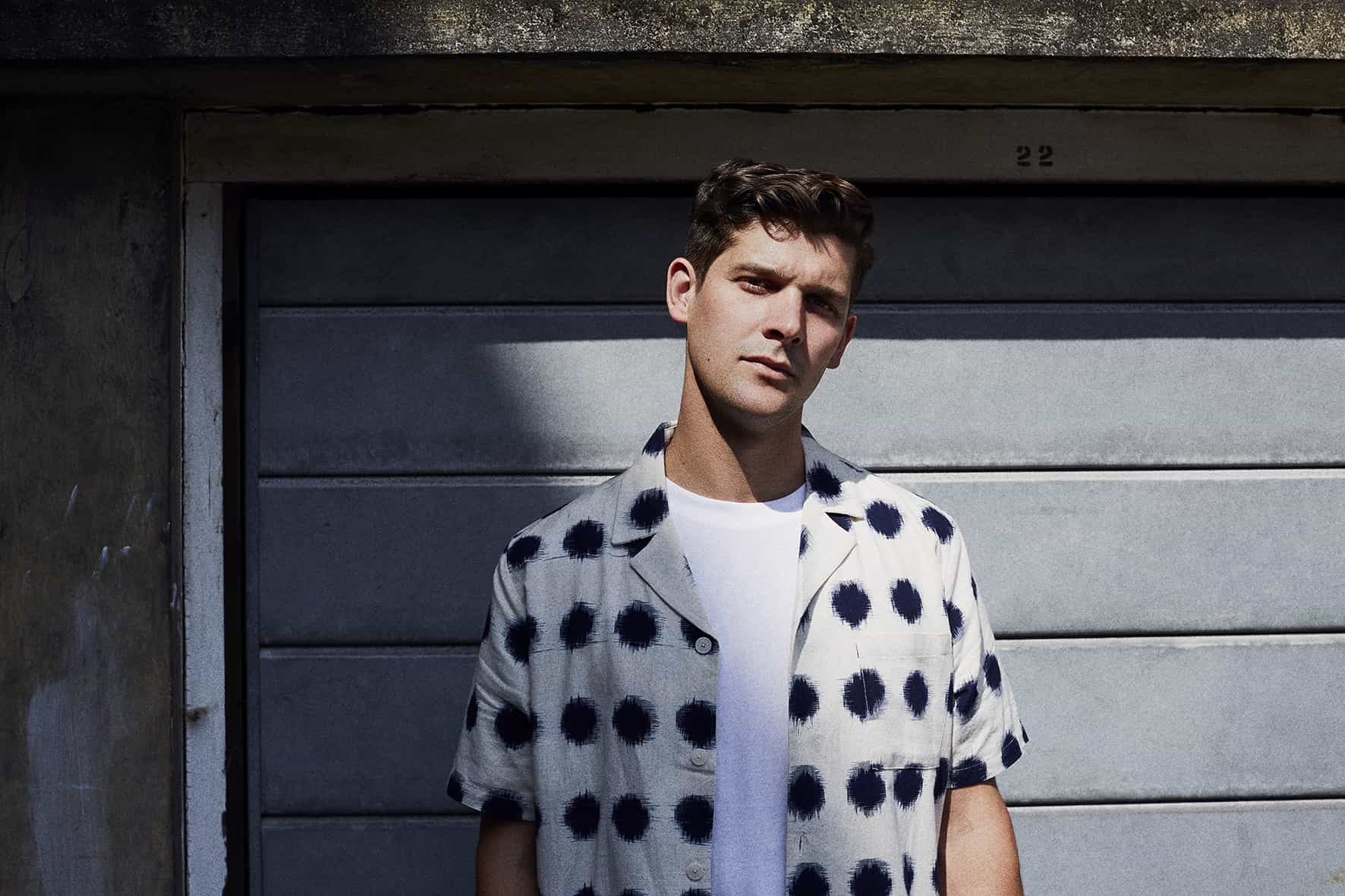 LOU STONE by Manon Ouimet