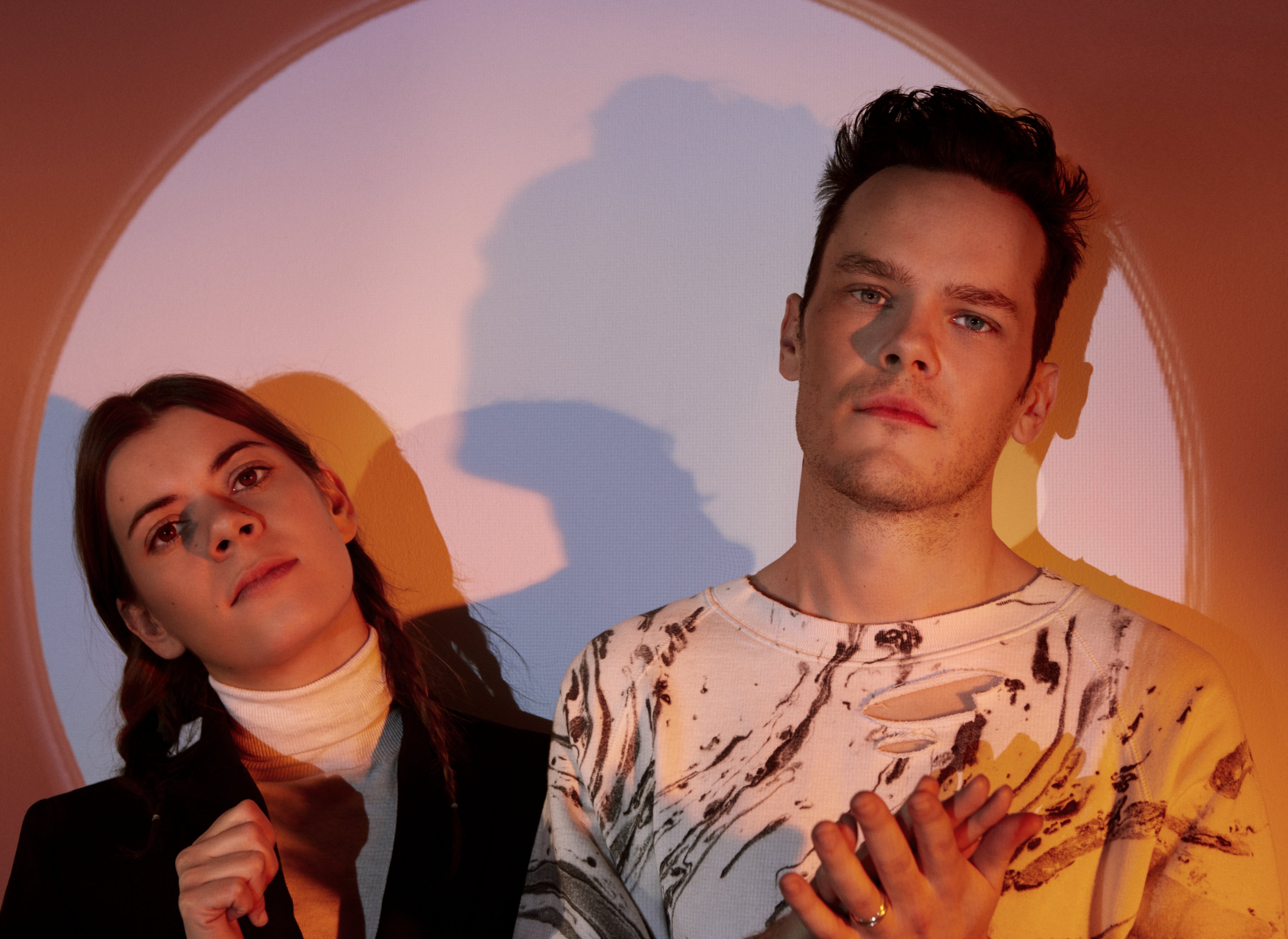 LR0683 KR C D EP promo 4 F3 Crop