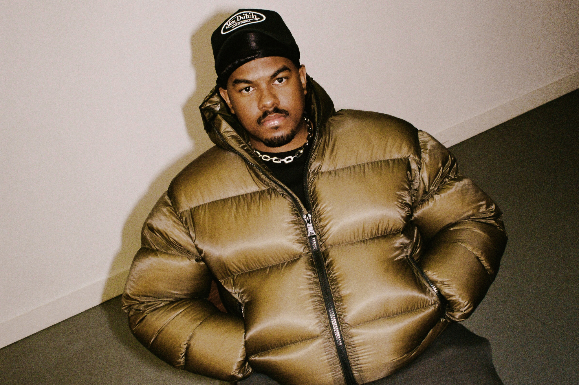 Taylor Bleu’s alt-R&B debut “Mad House” finds poetry in ache and angst