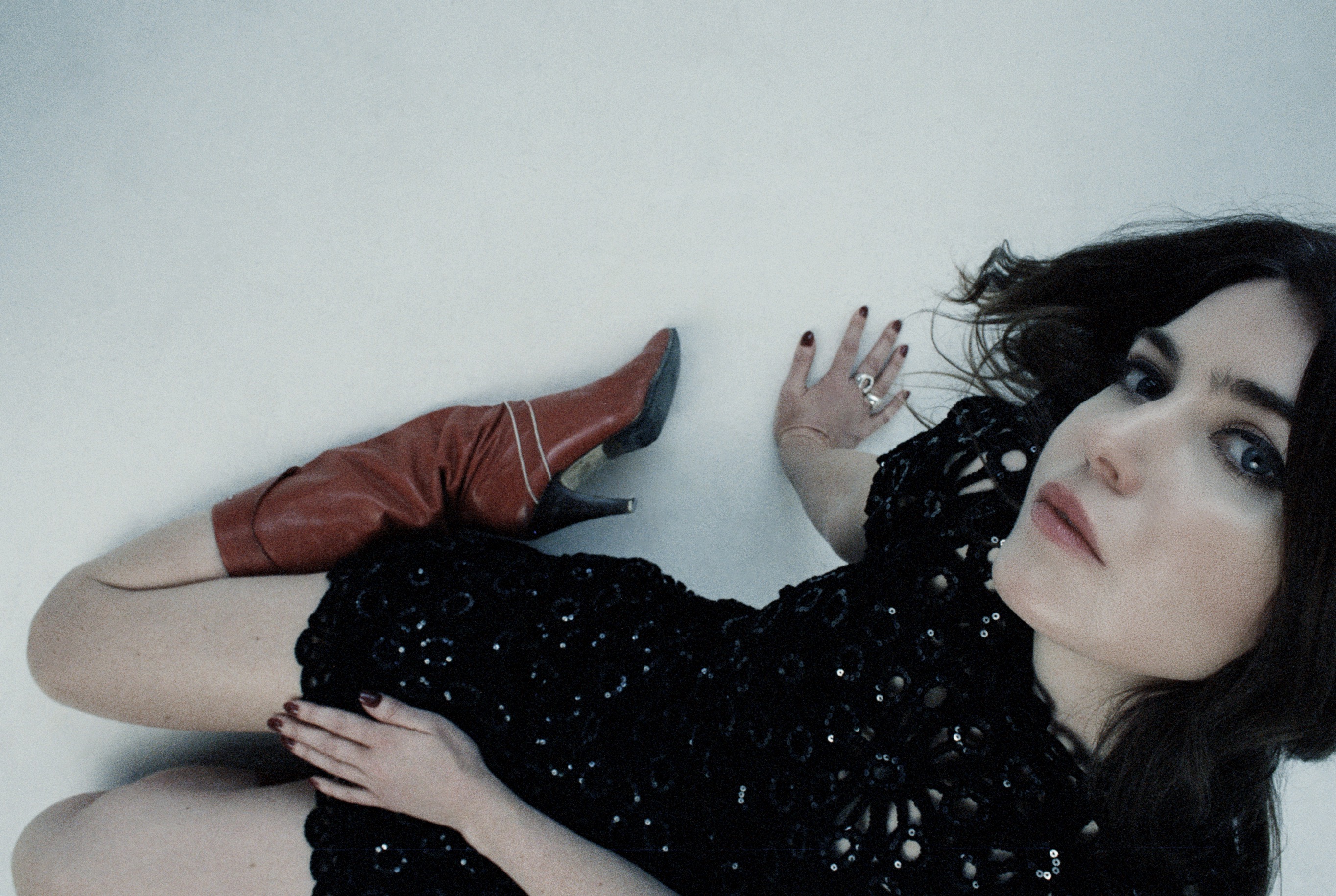 Laura Mary Carter debut album