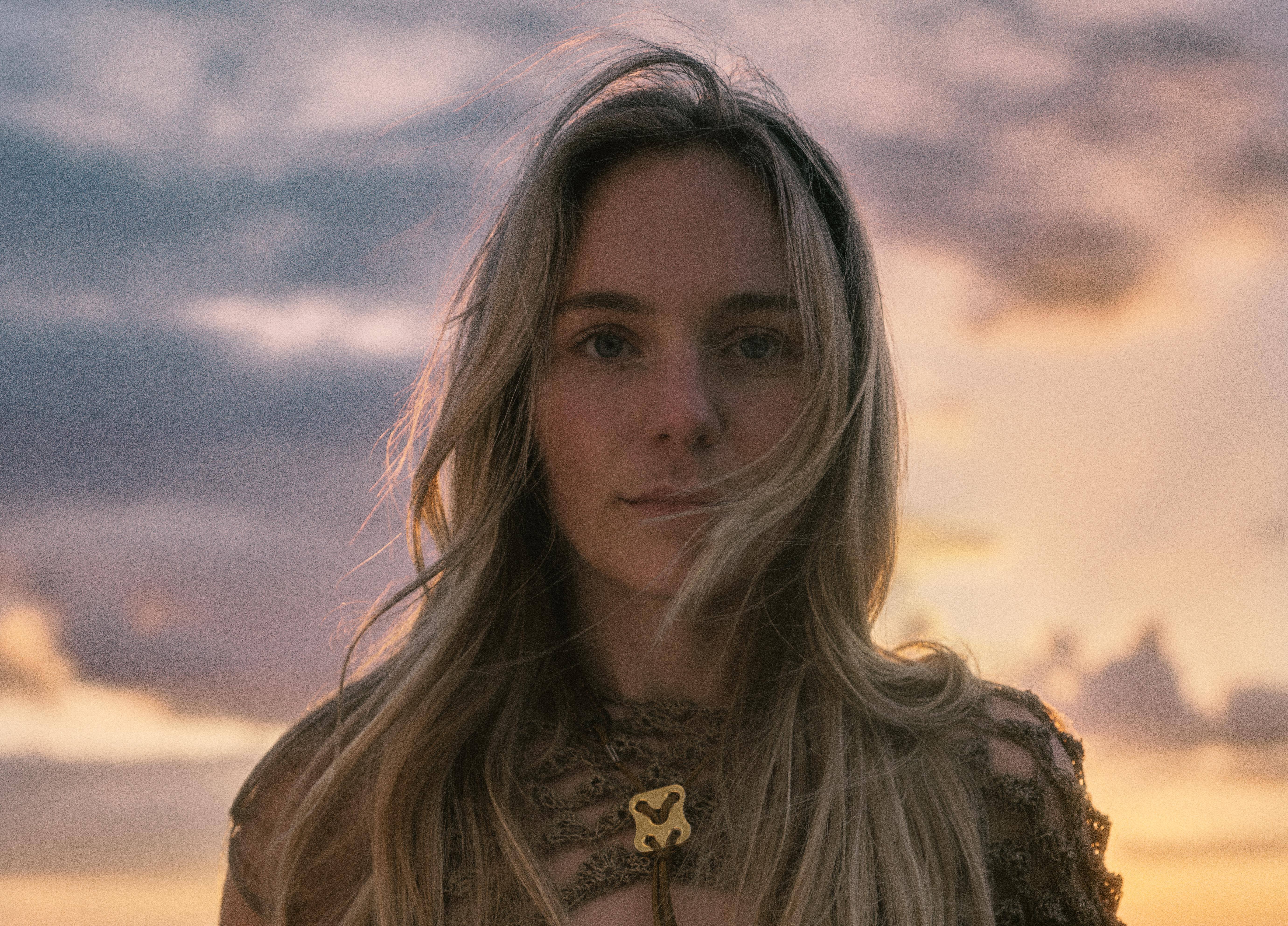 Laura Misch sunset 2023