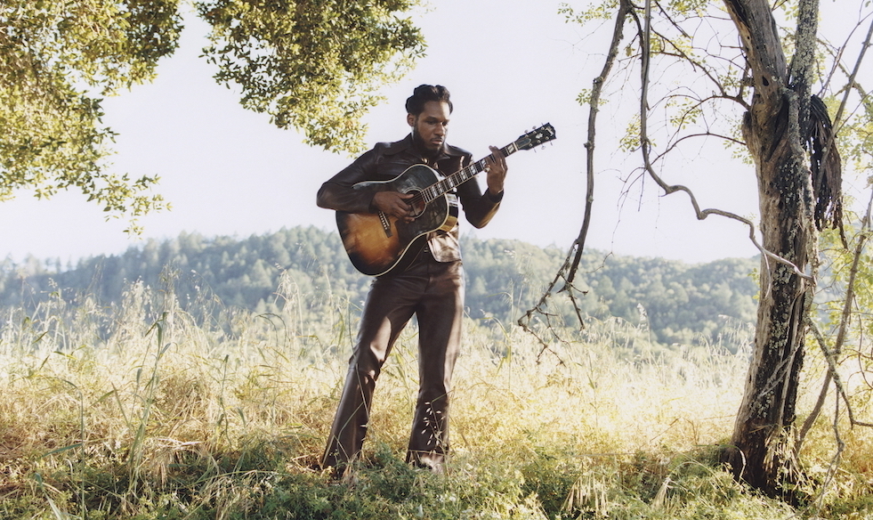 Leon Bridges Hold On