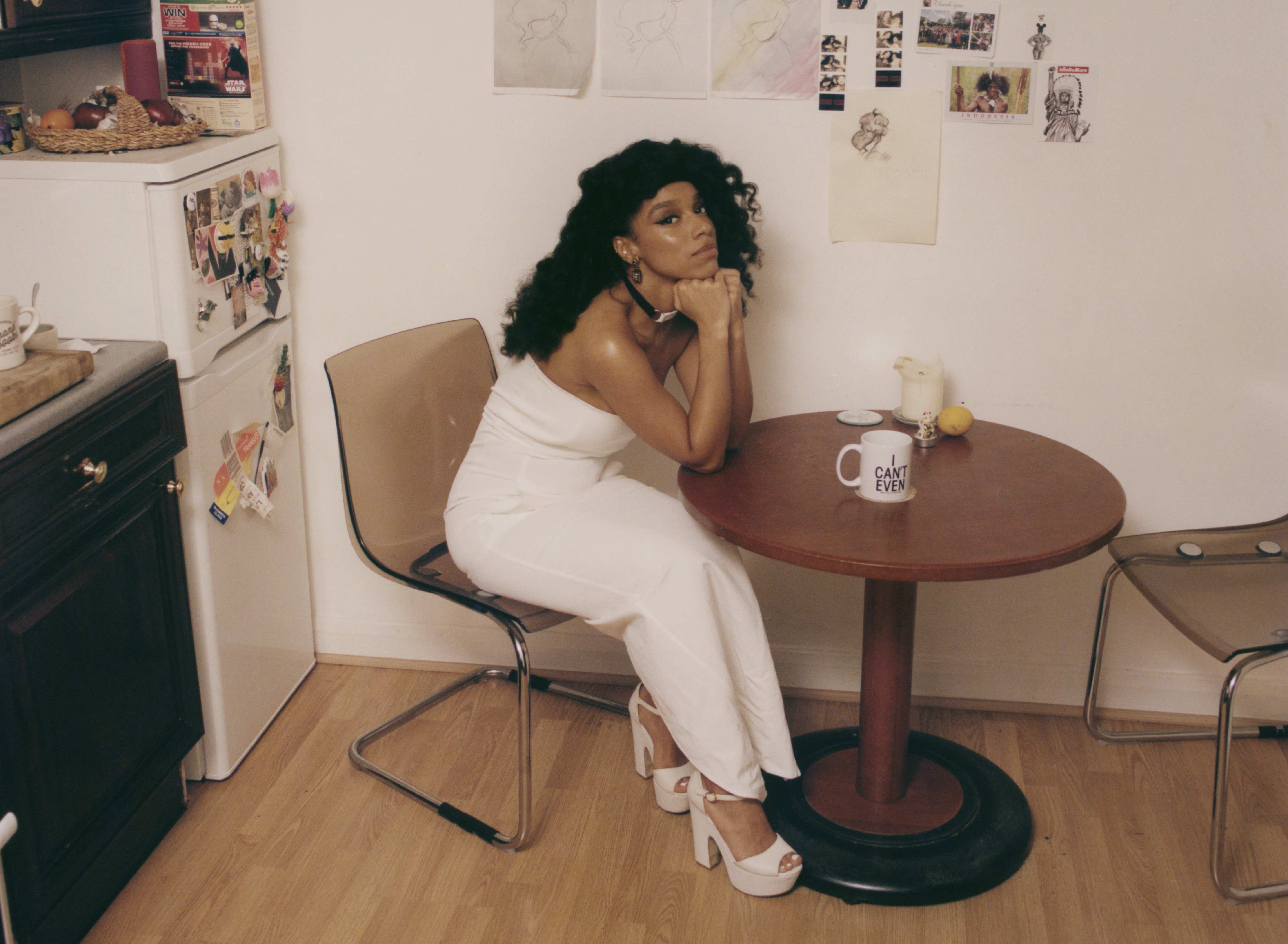 Lianne La Havas Disarray press shot kitchen Hollie Fernando